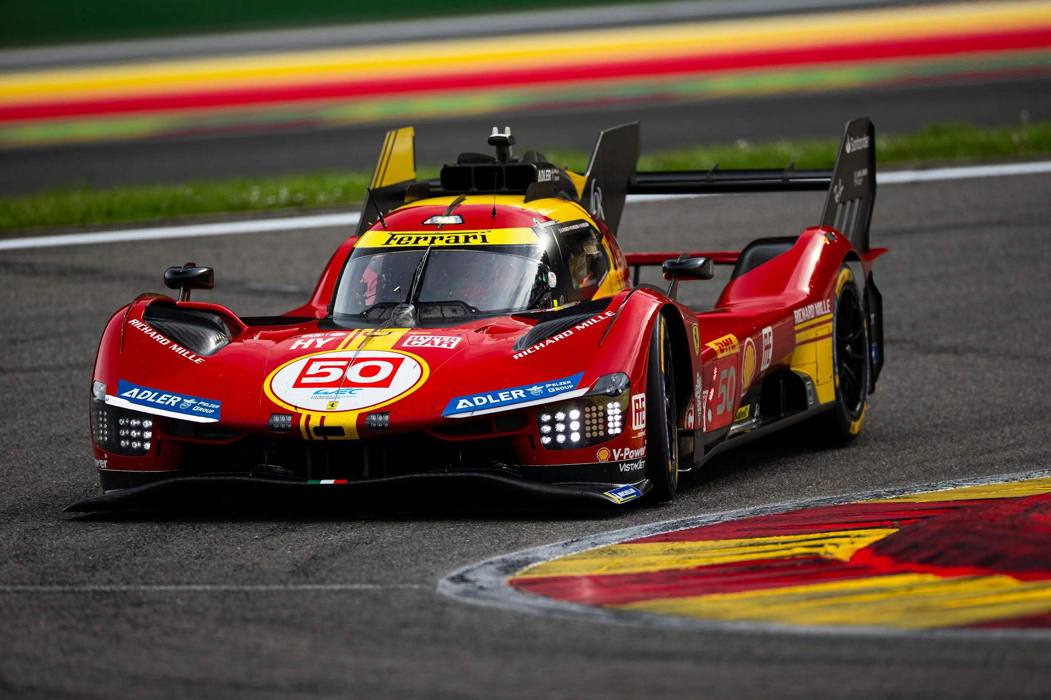 Aktualizacja: Dyskwalifikacja Ferrari! Włosi tracą pole position do wyścigu WEC