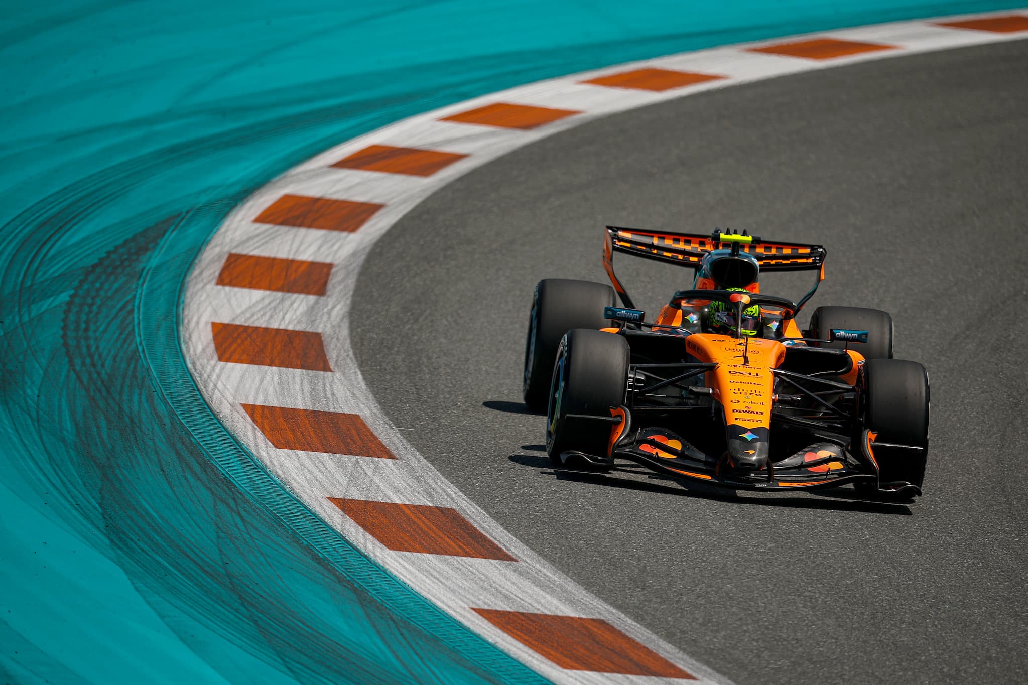Norris wygrał kwalifikacje do sprintu F1 w Miami! Słabszy dzień Russella