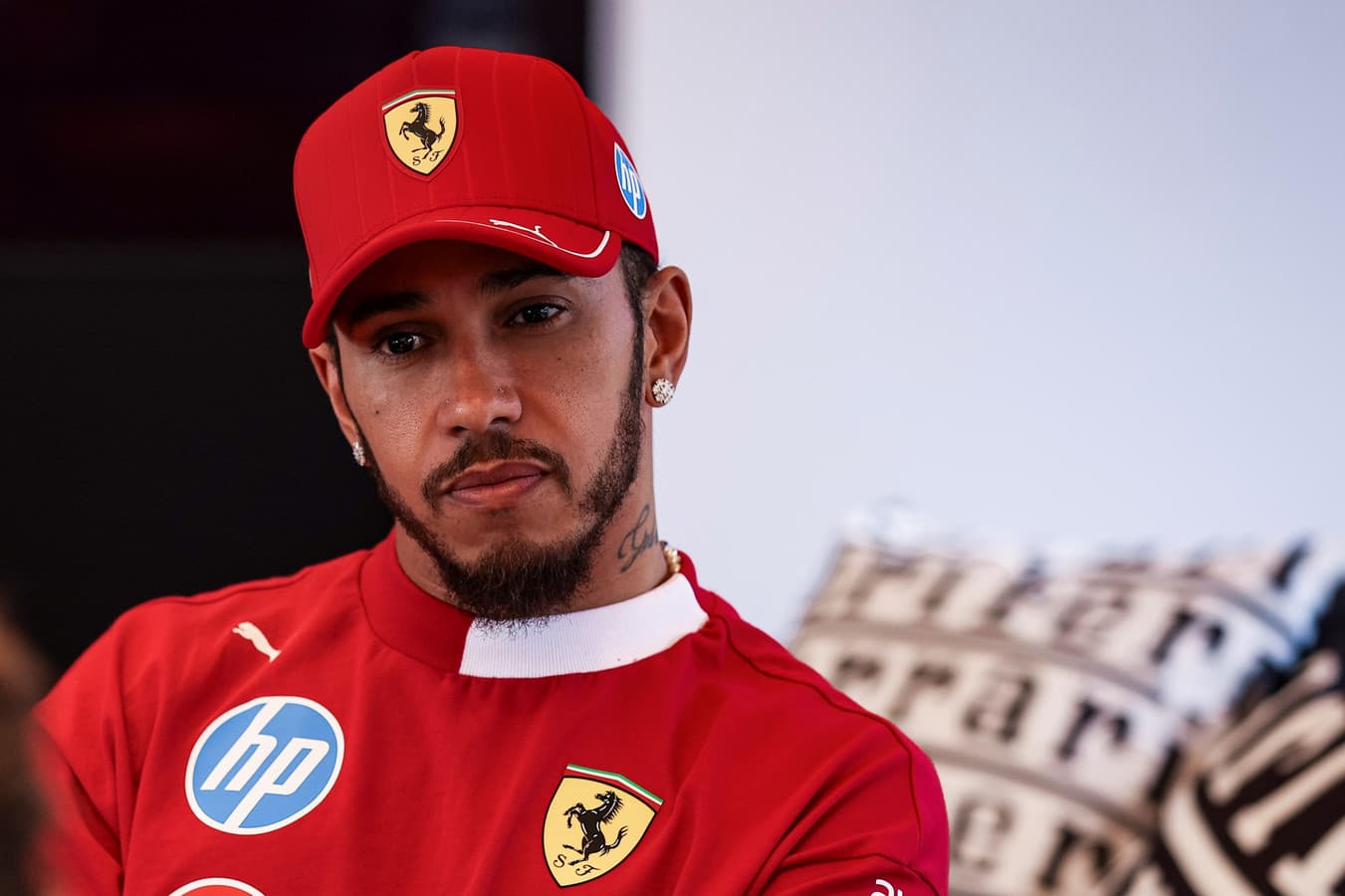 F1: Lewis Hamilton jest załamany swoją formą w Ferrari