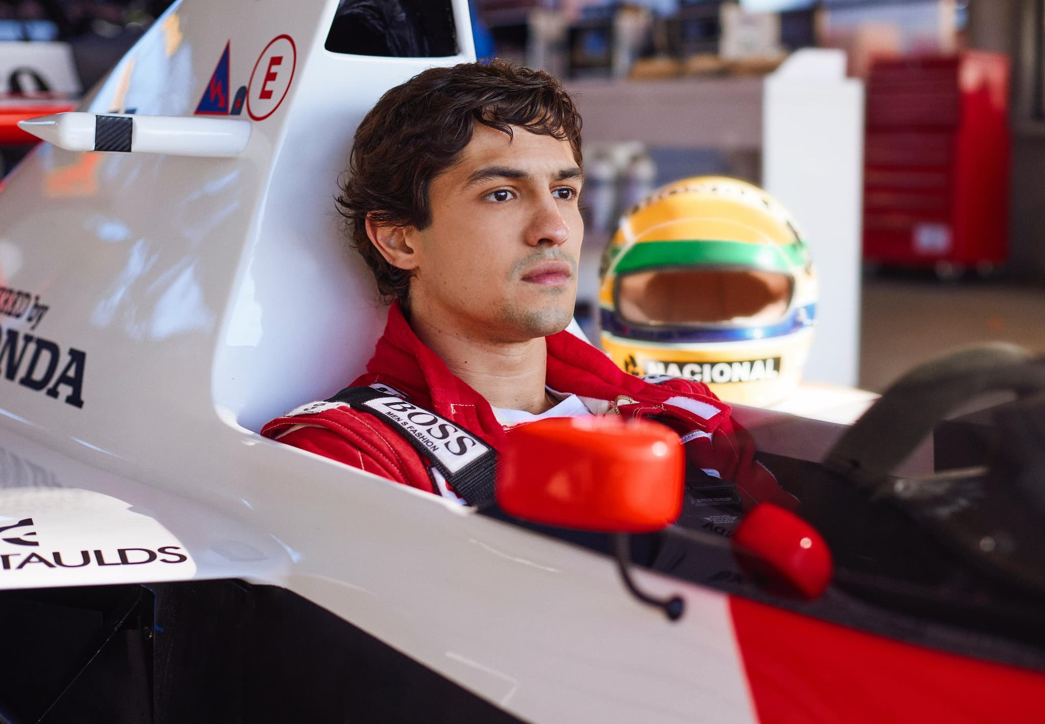 Czy Netflix udźwignął legendę F1? Recenzja serialu „Senna”