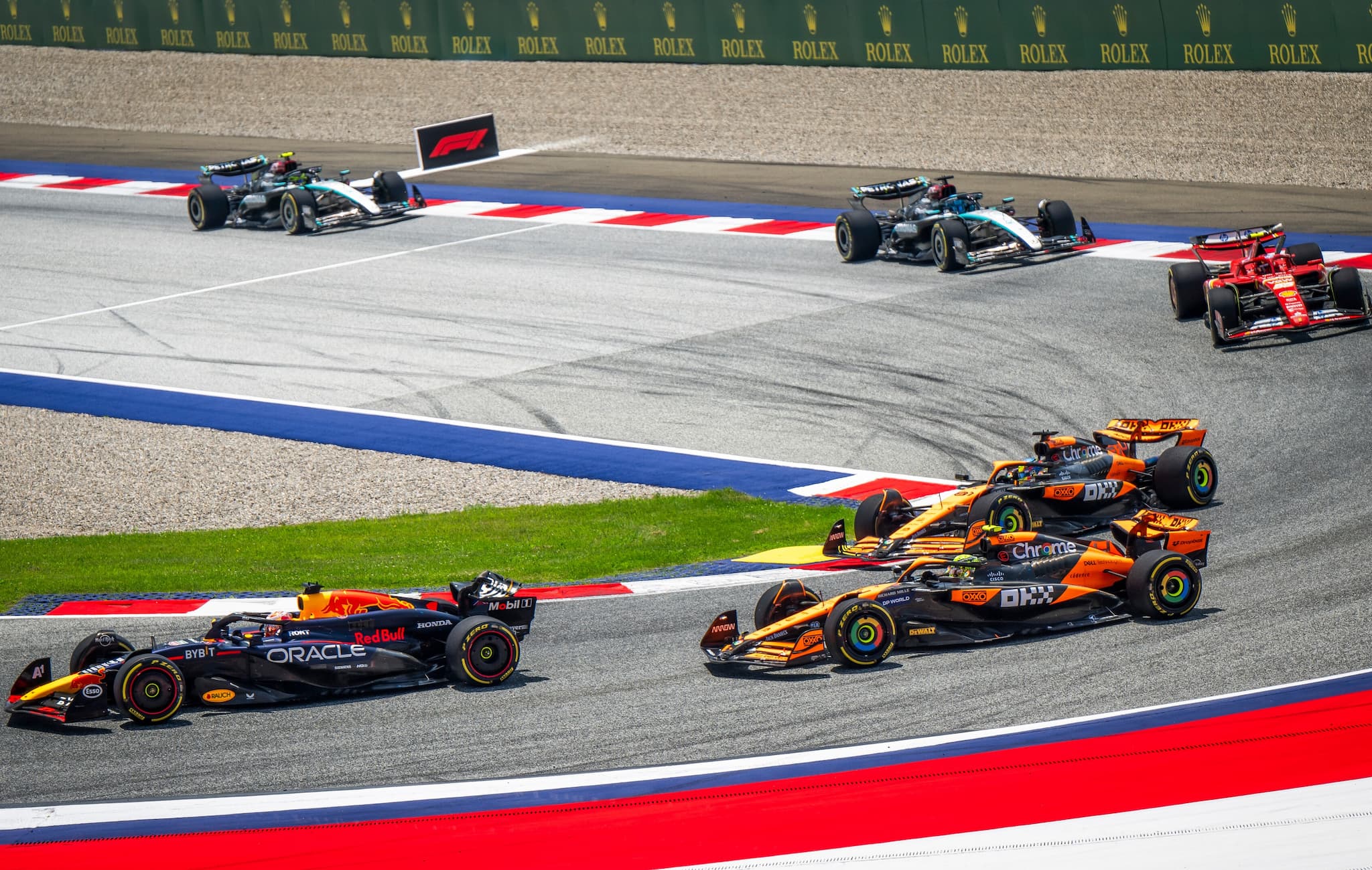 Zhou ruszy z pit lane. Ustawienie na starcie wyścigu F1 (GP Austrii 2024)