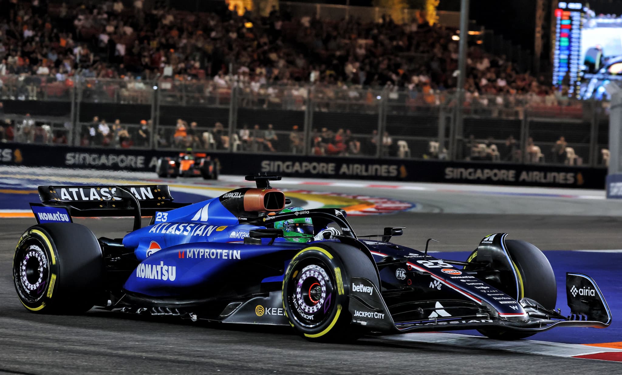 F1: Sainz i Albon zdyskwalifikowani po czasówce w Singapurze!
