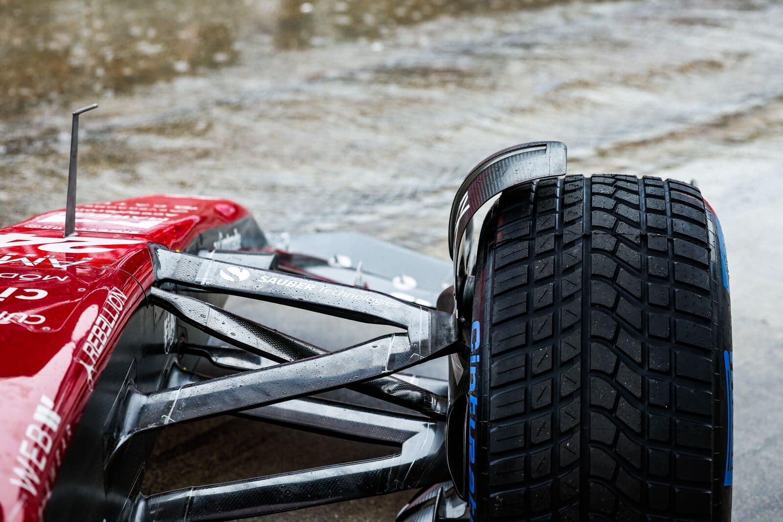 Zespoły przywiozły niewiele poprawek na GP Japonii