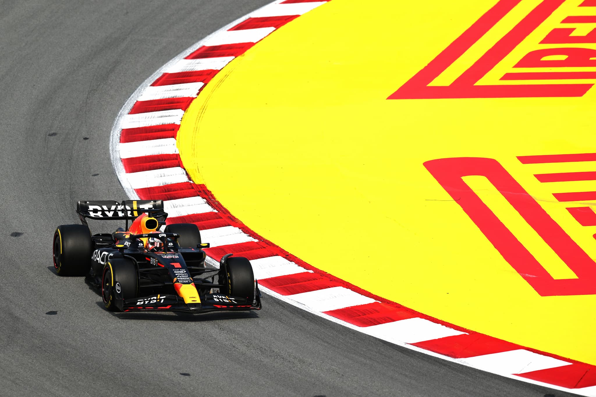 FP2: Verstappen przed Alonso i Hulkenbergiem