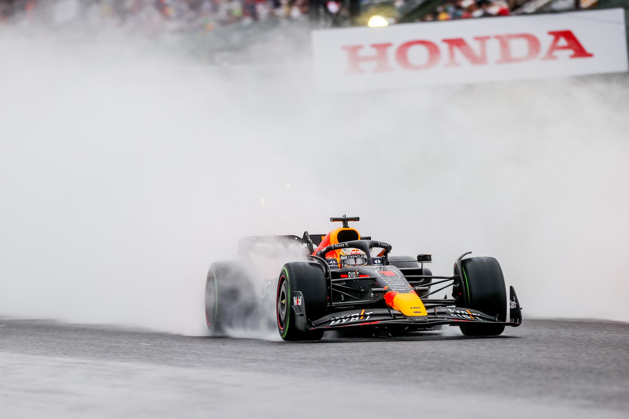Red Bull zaskoczony wykroczeniem. FIA doprecyzowała odbieranie punktów
