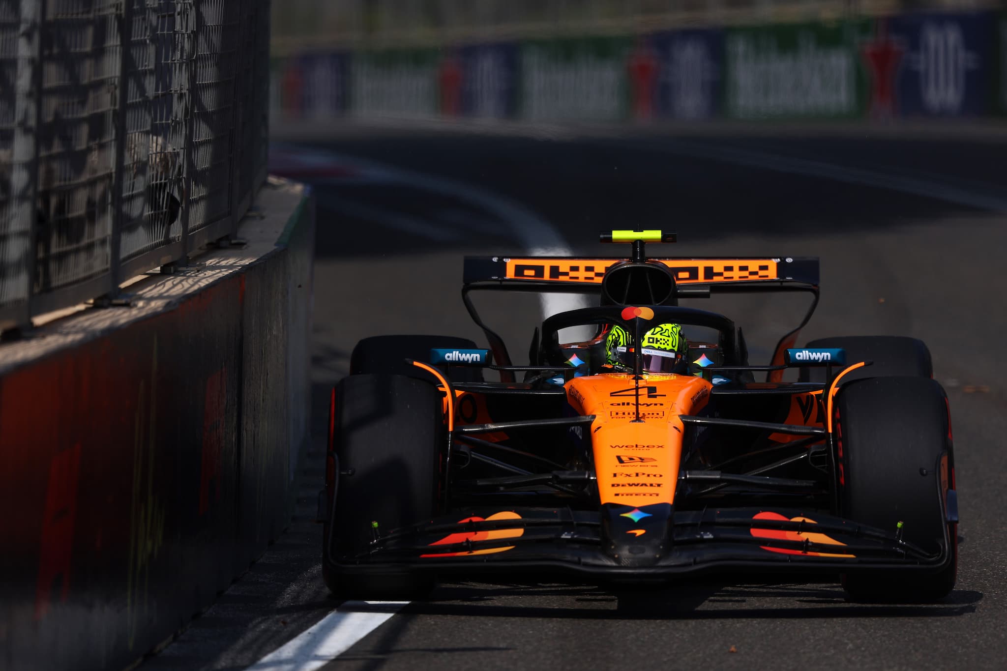 Norris najszybszy przed kwalifikacjami F1. Trudne warunki w Baku
