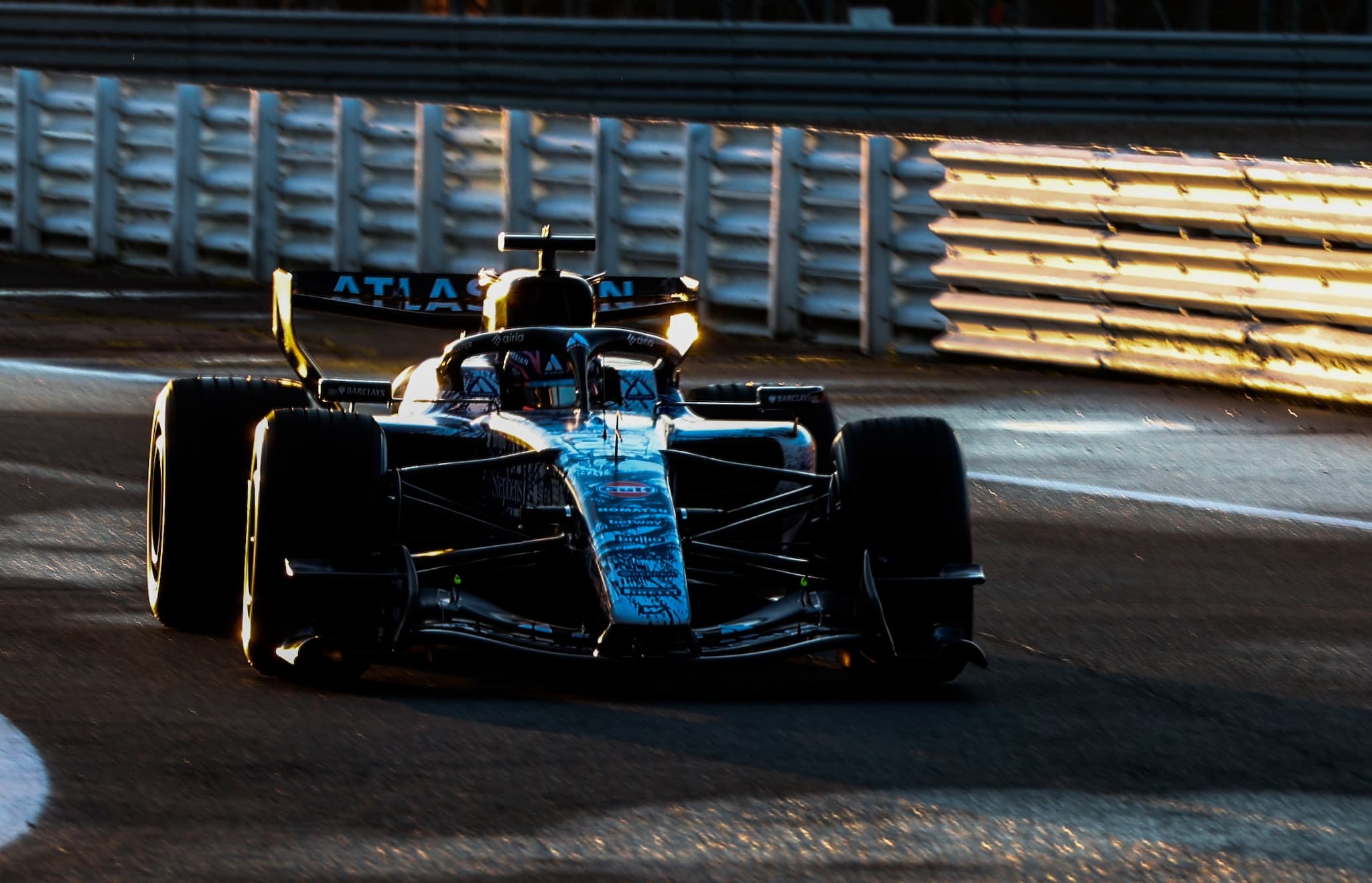 F1: Nowy Williams FW48 wreszcie wyjechał na tor!