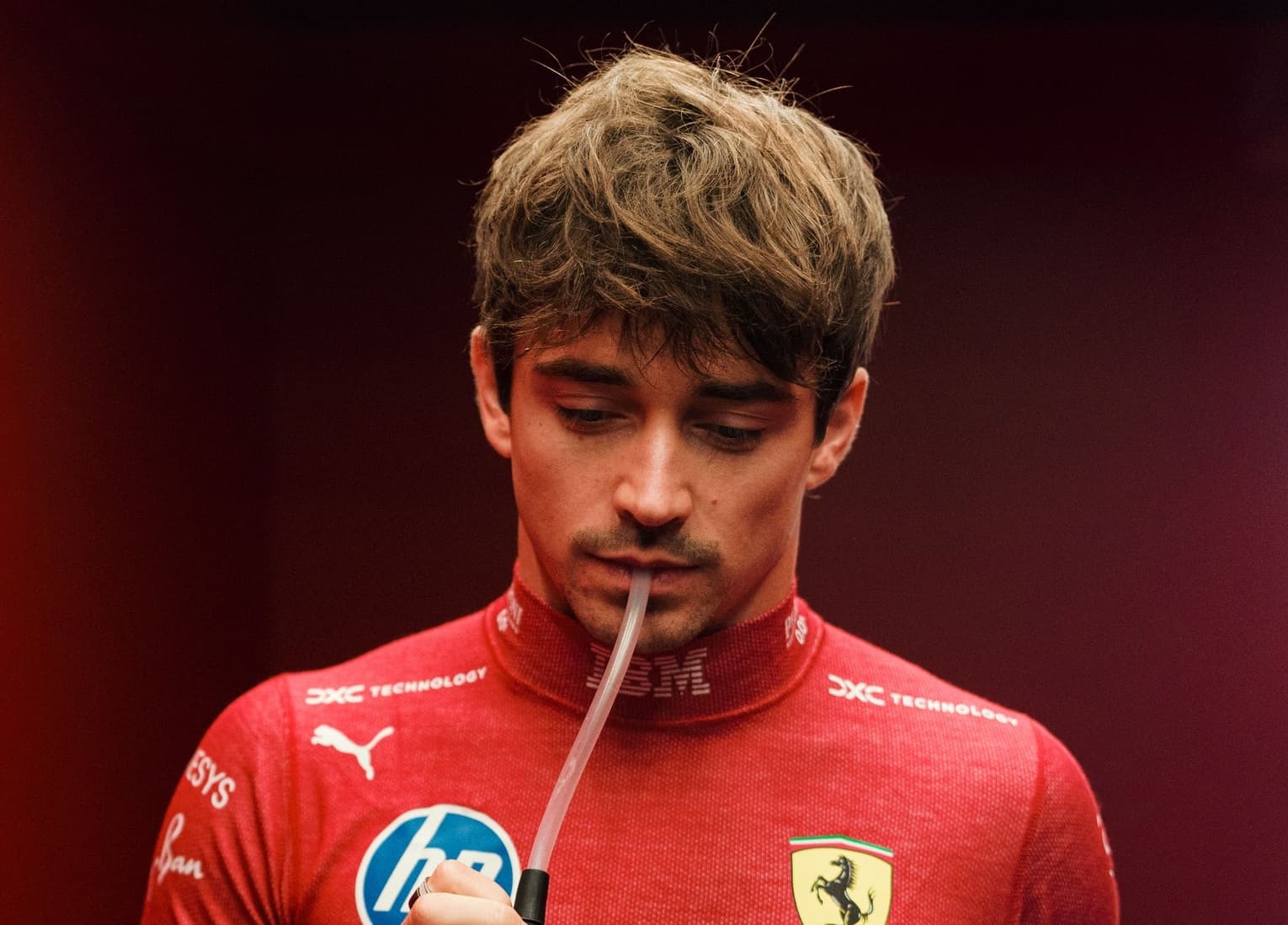 F1: Leclerc dostał punkt karny po walce z Russellem. Verstappen bez konsekwencji!