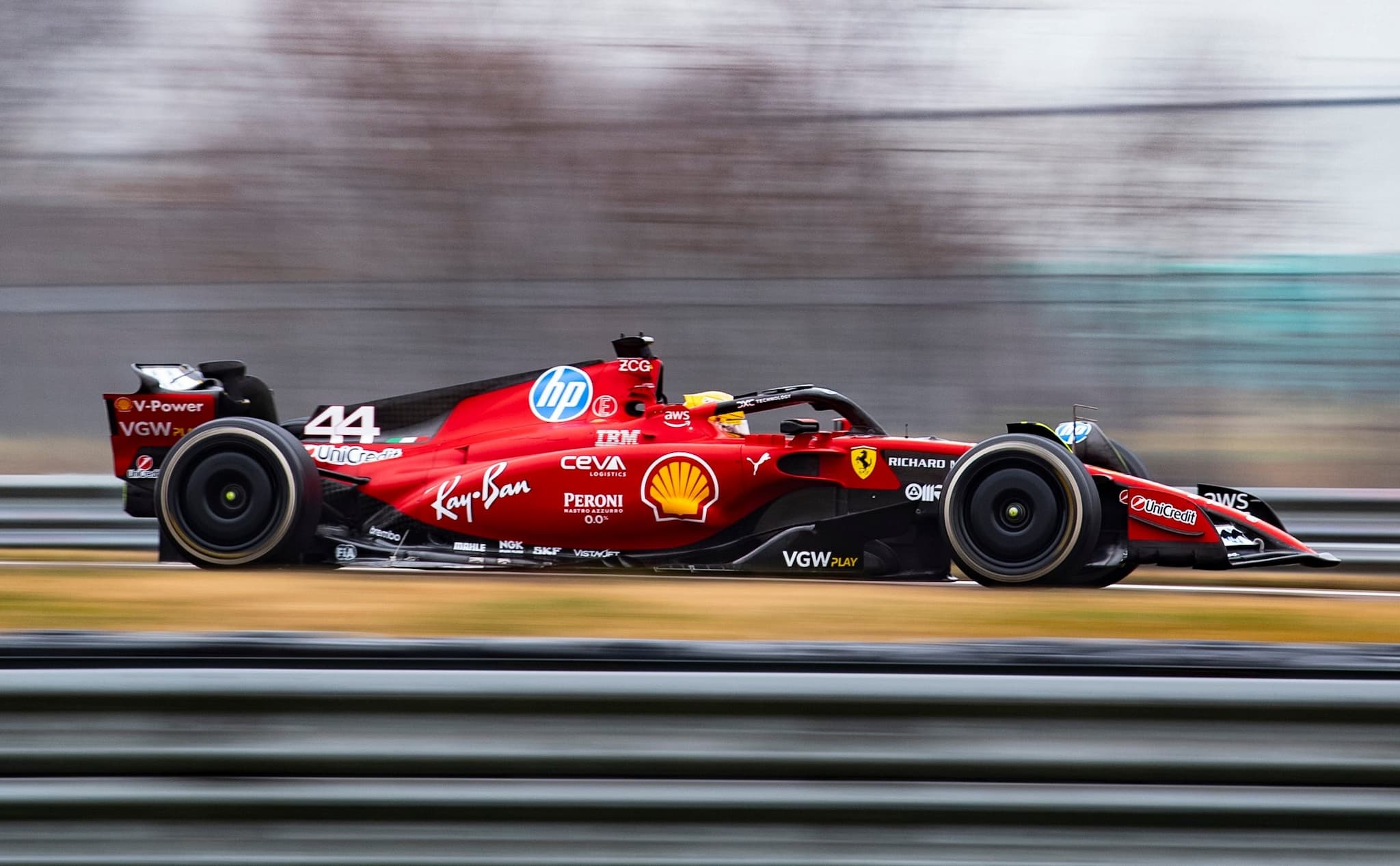 Lewis Hamilton zaliczył pierwszy test w bolidzie F1 Ferrari