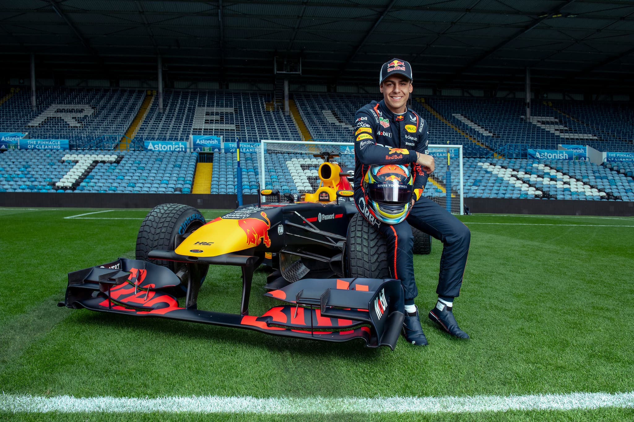 F1: Talent Red Bulla może dostać wyjątkową superlicencję. Co z zawieszeniem Verstappena?