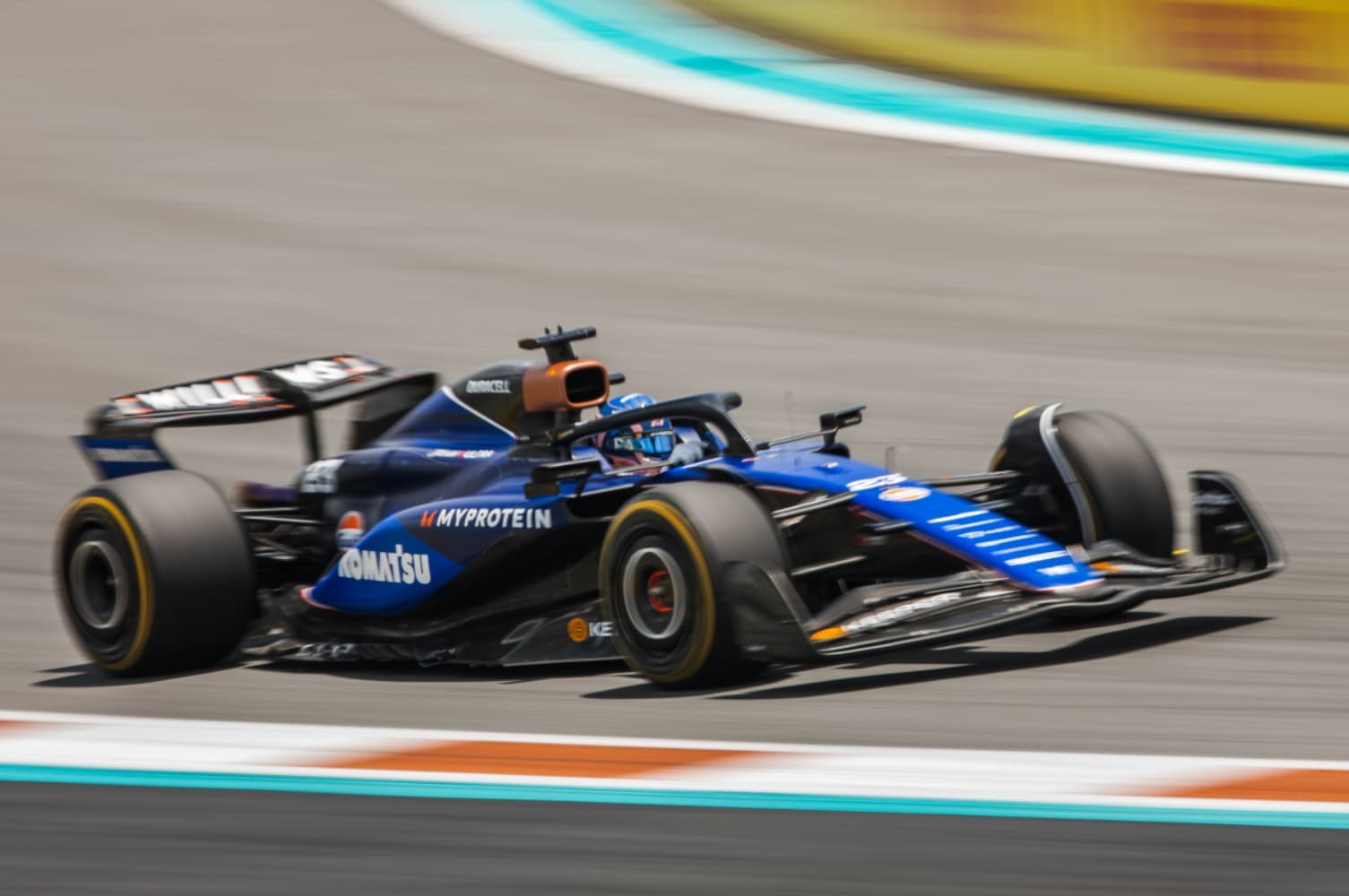 Williams traci 0.45 sekundy przez nadwagę bolidu F1. To wieloletni problem 
