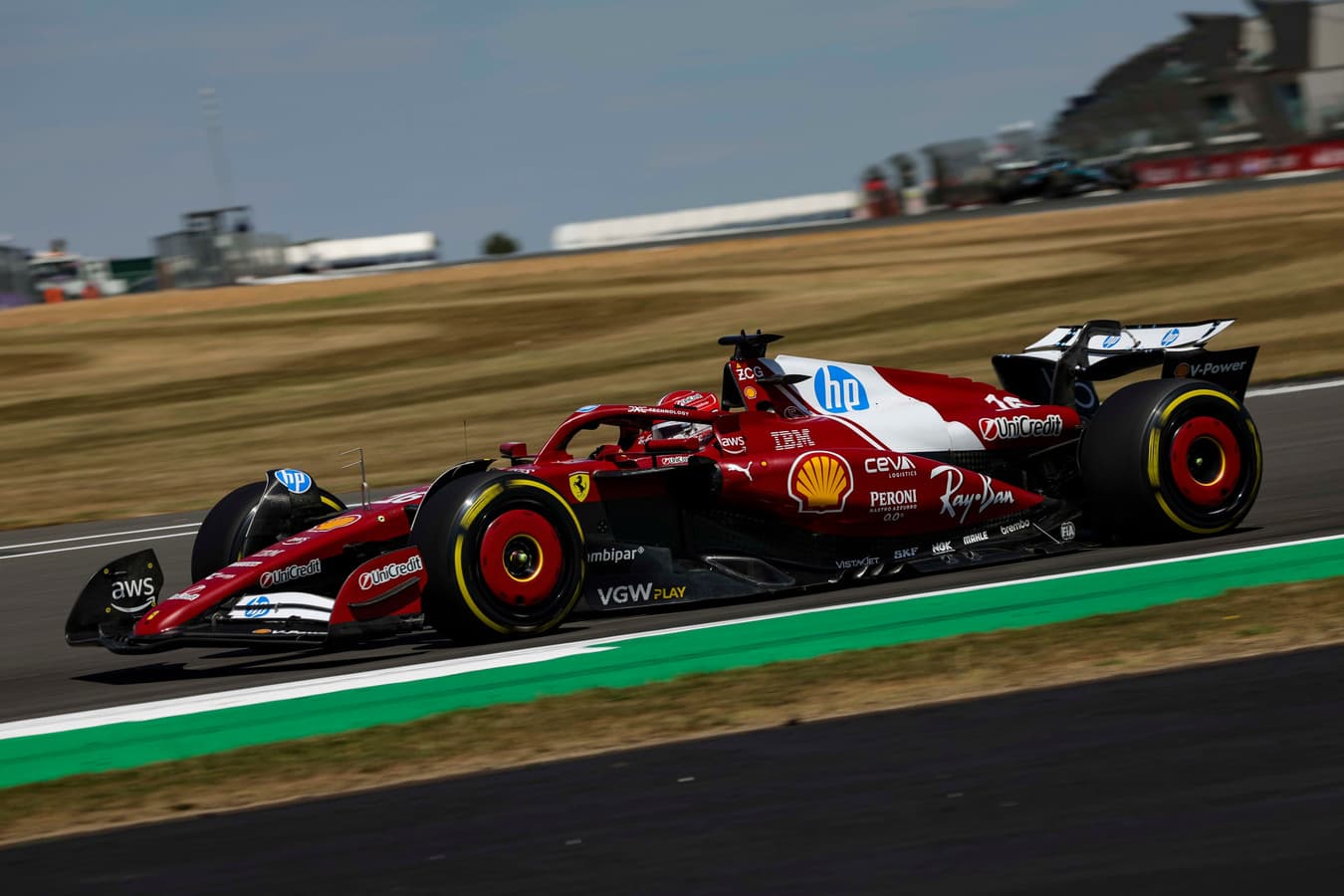 Dziwne wypadki w trzecim treningu F1! Ciasno w czołówce, Leclerc najszybszy