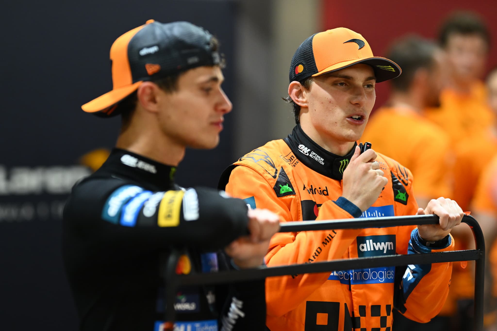 F1: Norris tłumaczy odważny atak, Piastri pytany o faworyzowanie