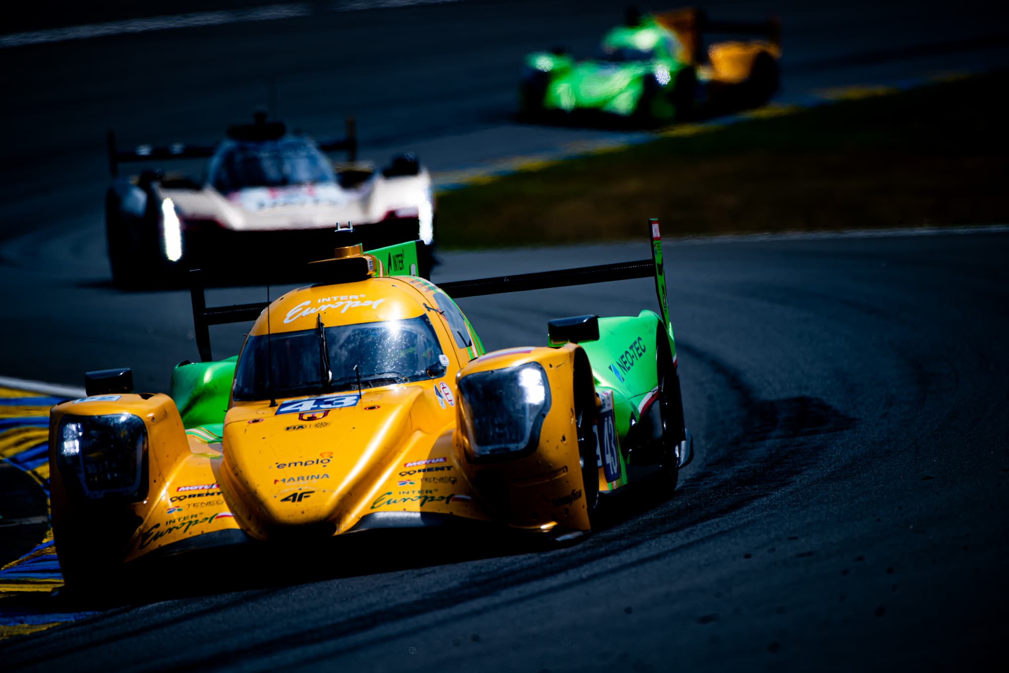 24h Le Mans: Polacy walczą o zwycięstwo! Świetny przejazd Kubicy, mocny Inter Europol 