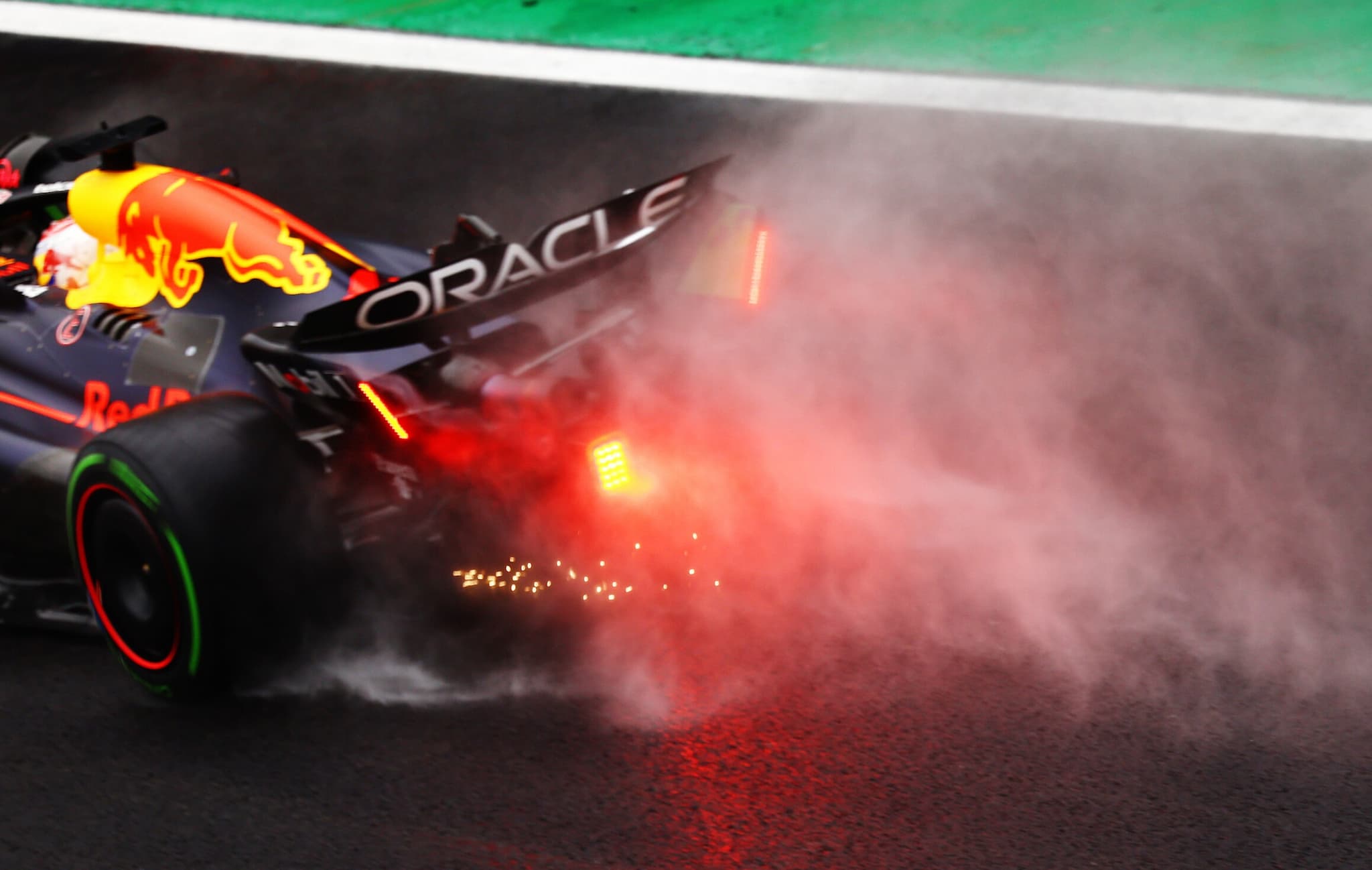 Albon nie jedzie, Sainz rusza z pit lane. Ustawienie na starcie wyścigu F1 (GP Sao Paulo 2024)