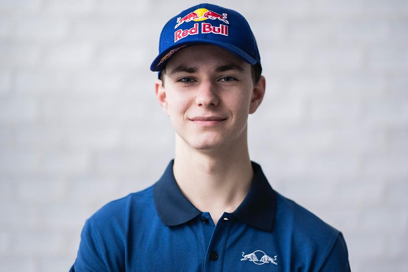 OFICJALNIE: Kacper Sztuka w programie juniorskim Red Bulla!