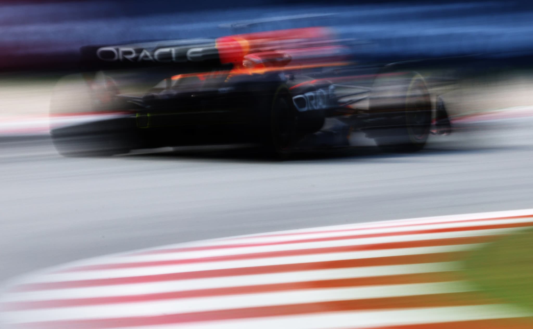 Verstappen zdominował GP Hiszpanii, dwa Mercedesy na podium (wyniki wyścigu)