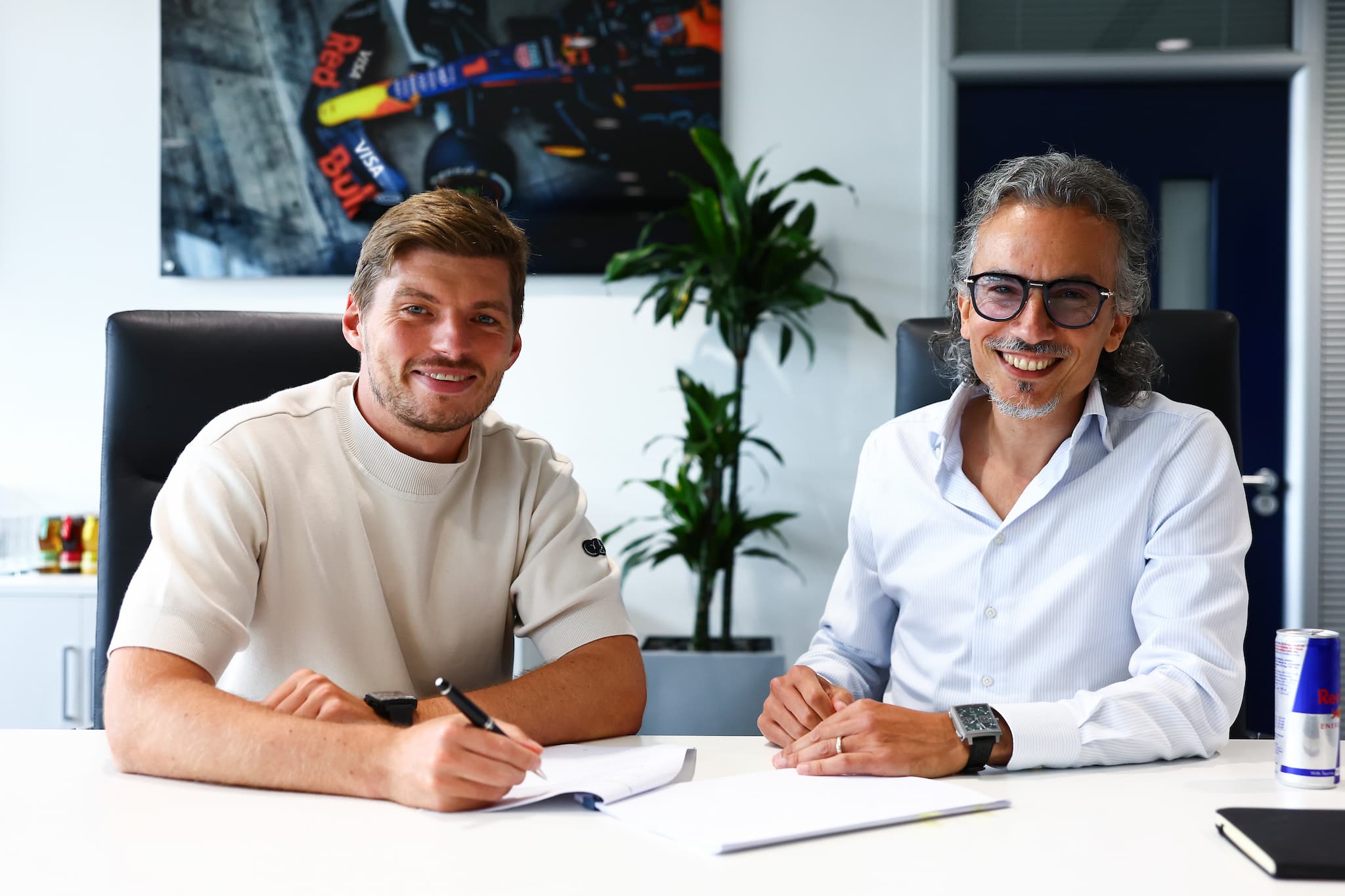 F1: Verstappen zaskoczył i przedłużył kontrakt z Red Bullem