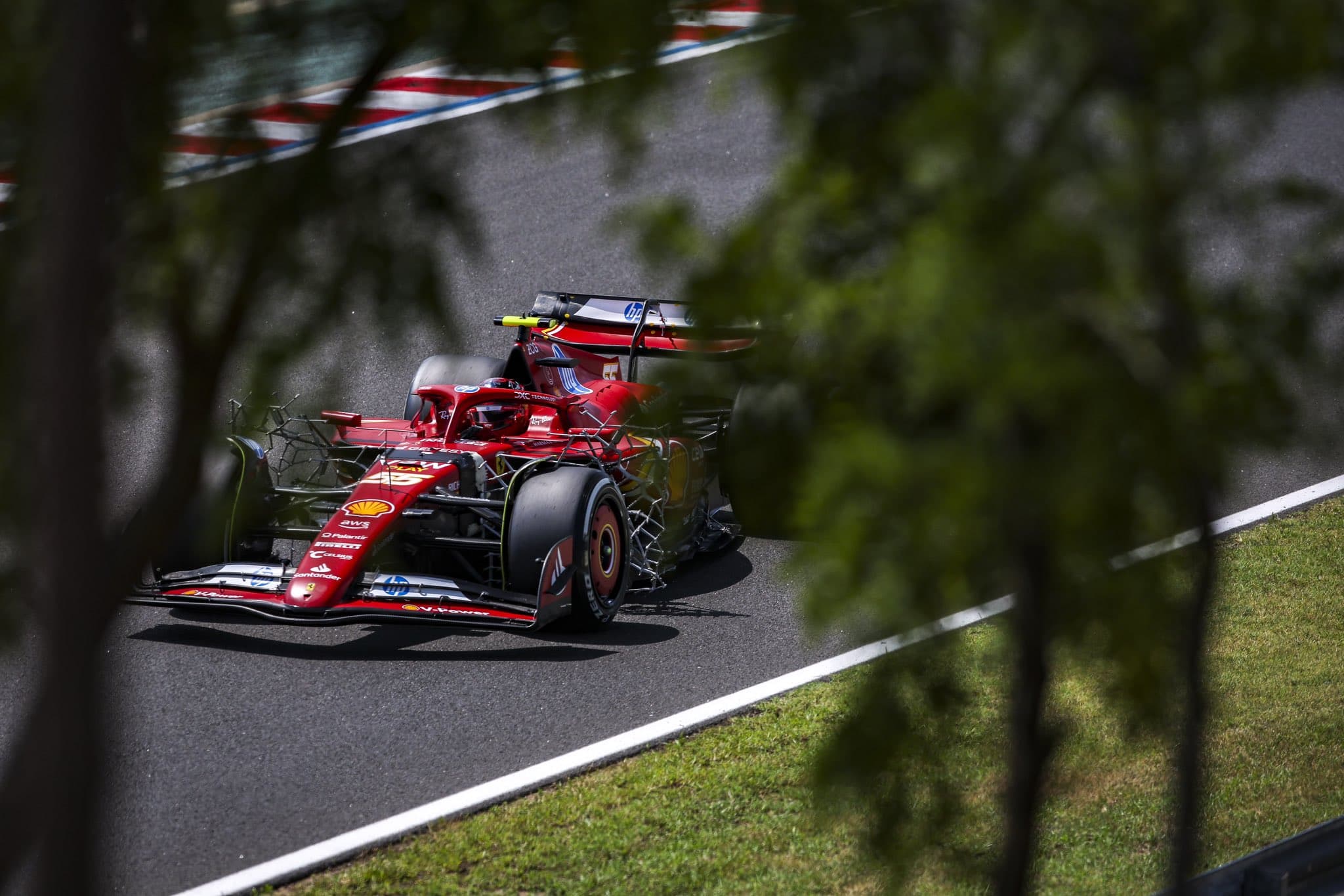 Carlos Sainz najlepszy w upalnym treningu F1 na Węgrzech