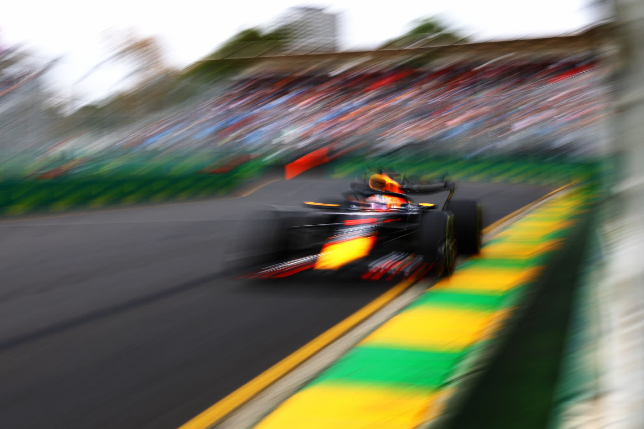 FP3: Verstappen szybszy od Alonso, problemy Pereza