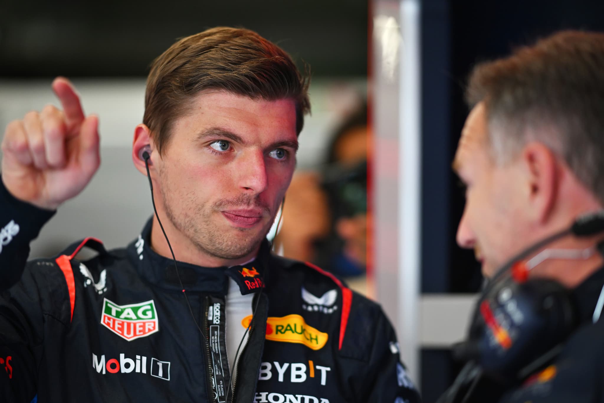 Verstappen musi liczyć się z karą przesunięcia po problemach z silnikami