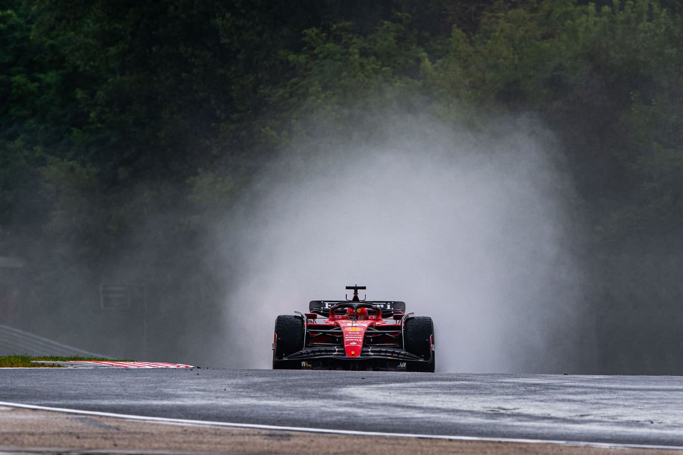 FIA porzuca kontrowersyjne rozwiązanie na deszcz. „Poszliśmy na całość”