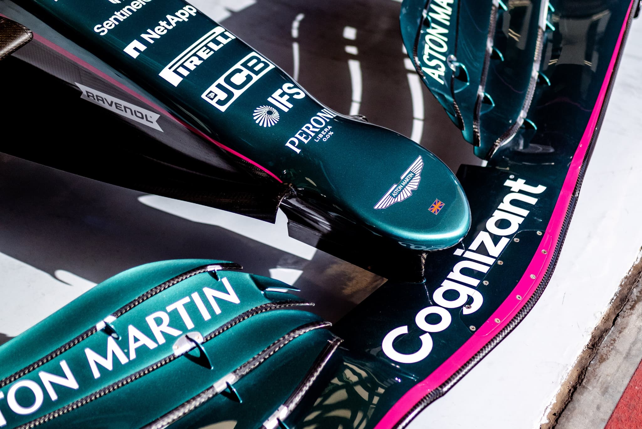 Aston Martin domaga się zmian przez problemy aut ''low-rake''
