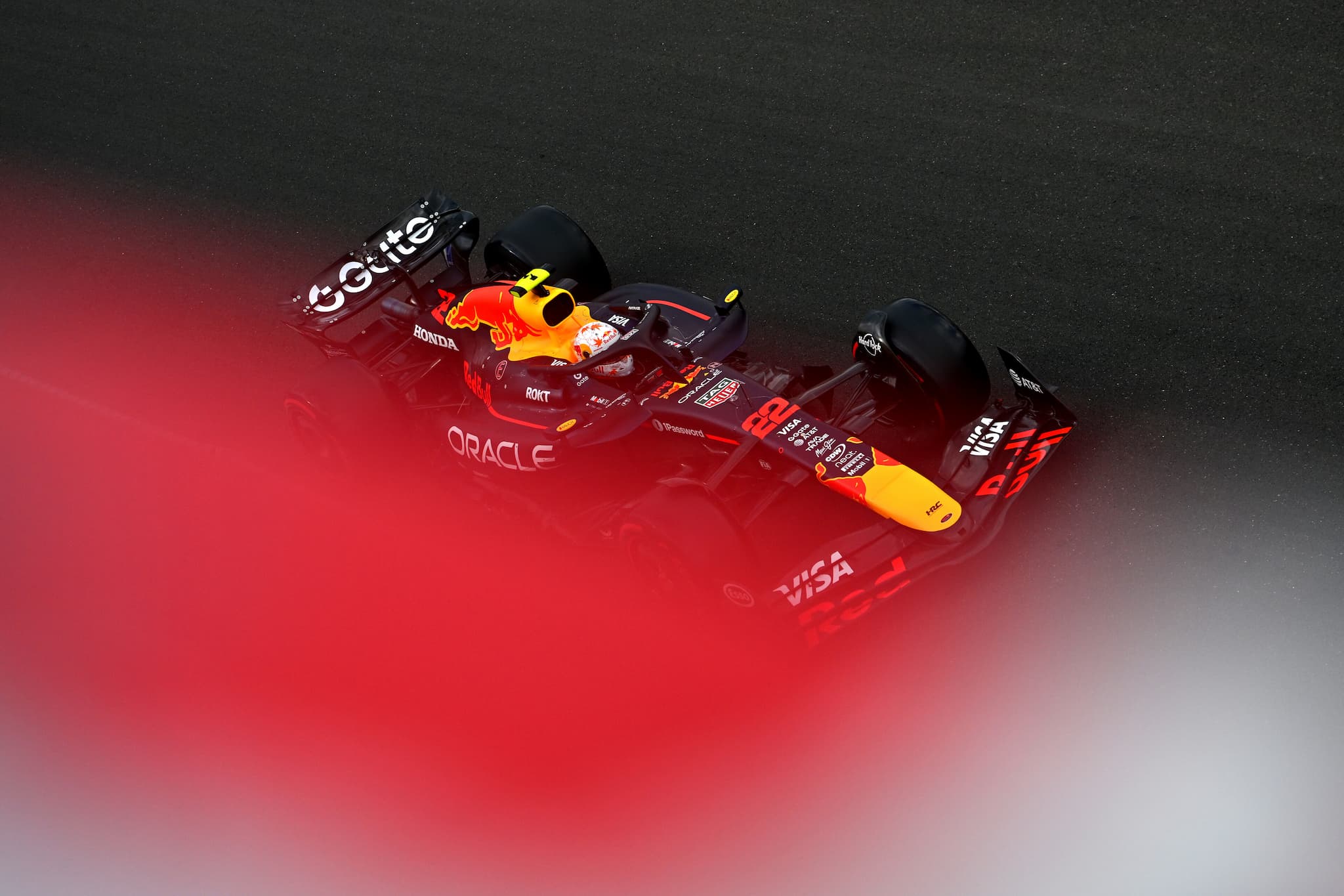 Tsunoda rusza z pit lane. Ustawienie na starcie wyścigu F1 (GP Węgier 2025)