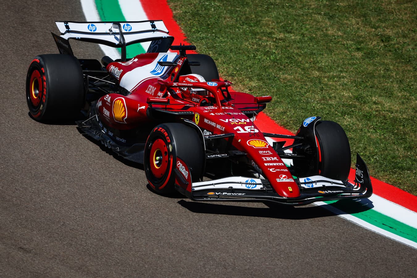F1: Ferrari potrzebuje „cholernie dobrych poprawek”