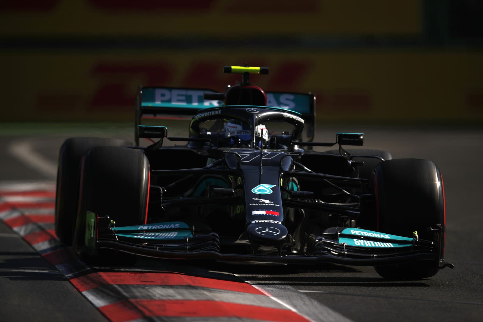 Bottas uważa, że z Mercedesem w Baku coś jest nie tak