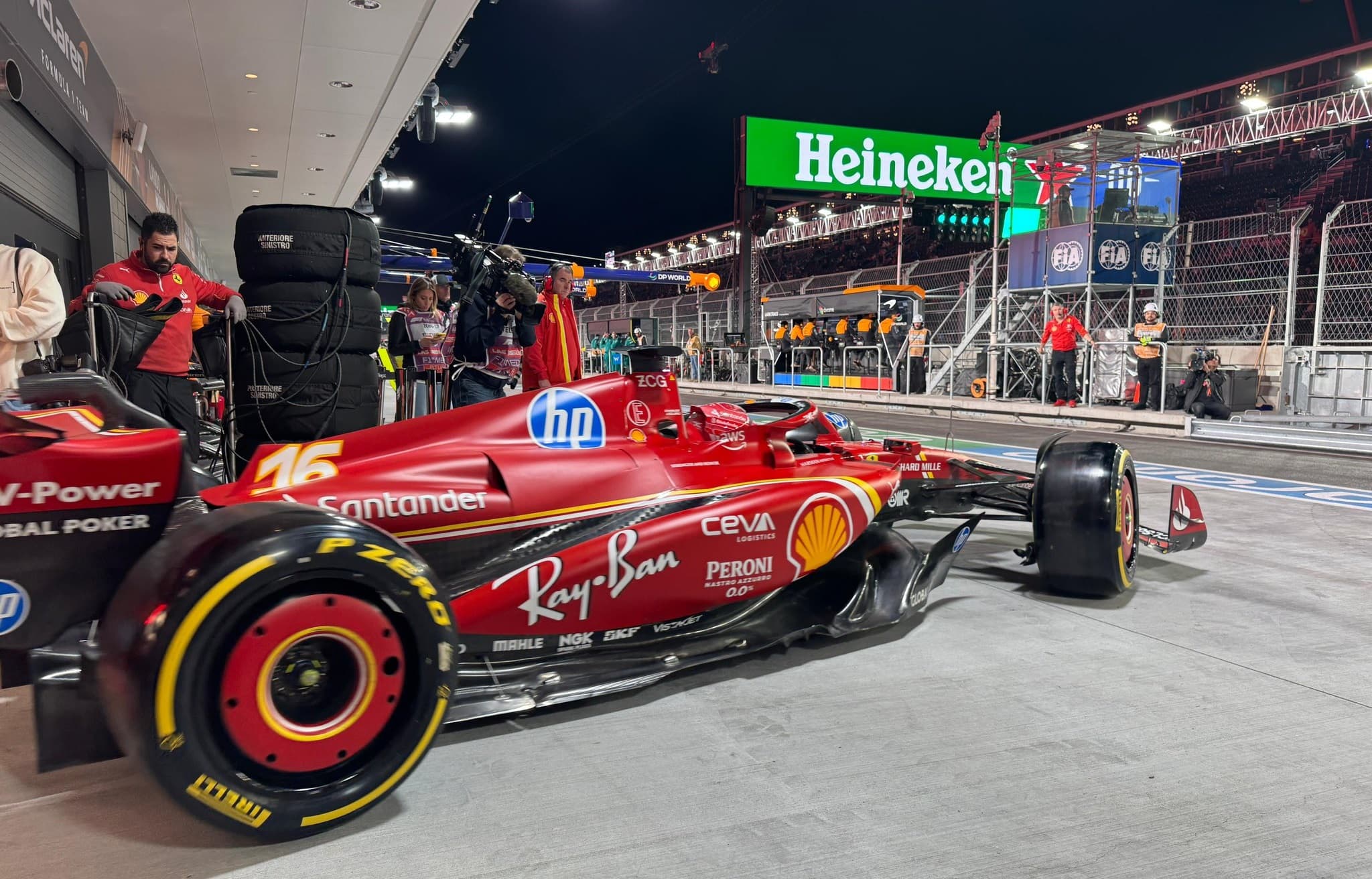 Ferrari eksperymentuje z nową podłogą (poprawki na GP Las Vegas)