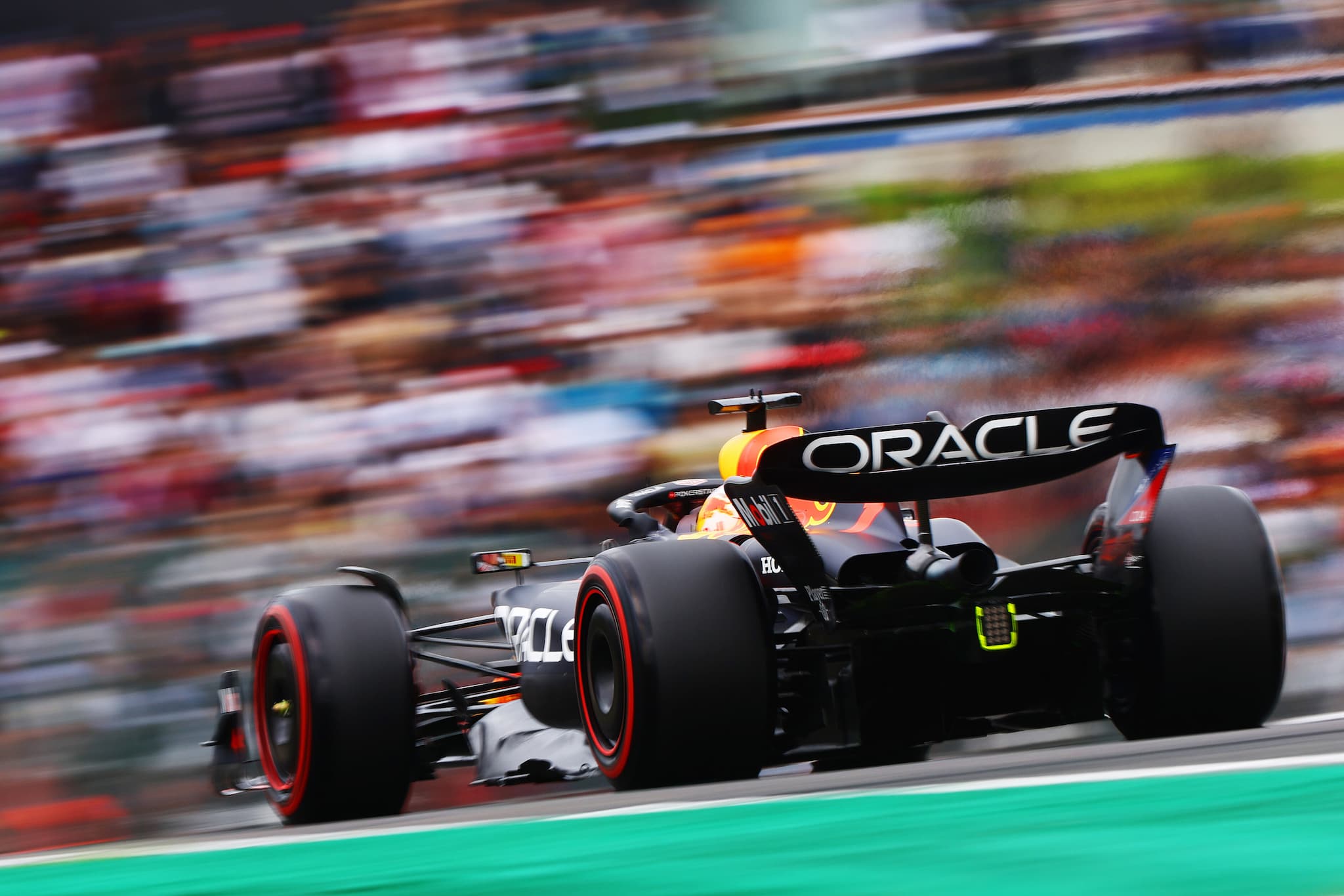 FP2: Verstappen z przewagą, Gasly rozbił samochód