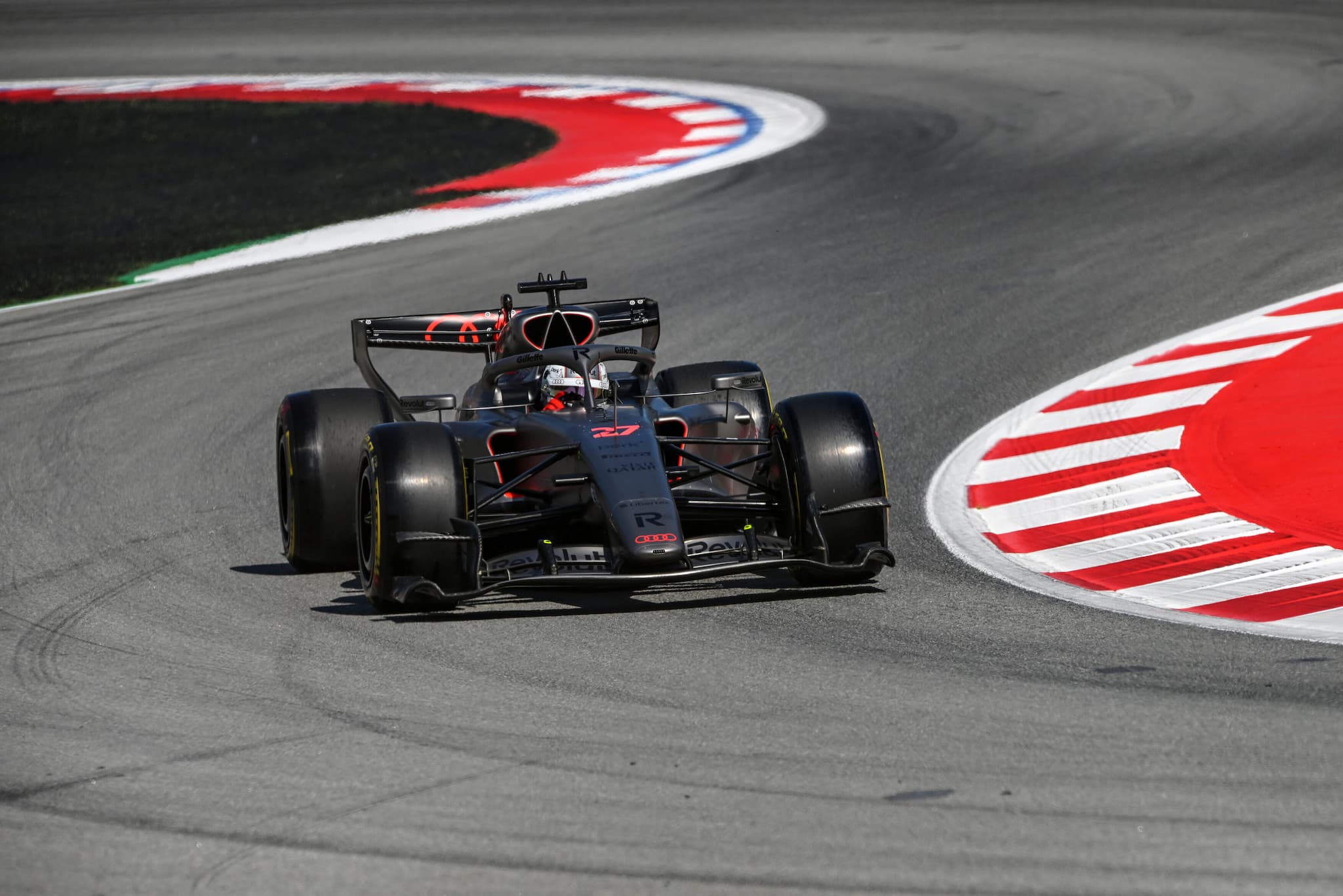 Niesamowity pech Audi w F1. Bolid wyeliminowany kamieniem