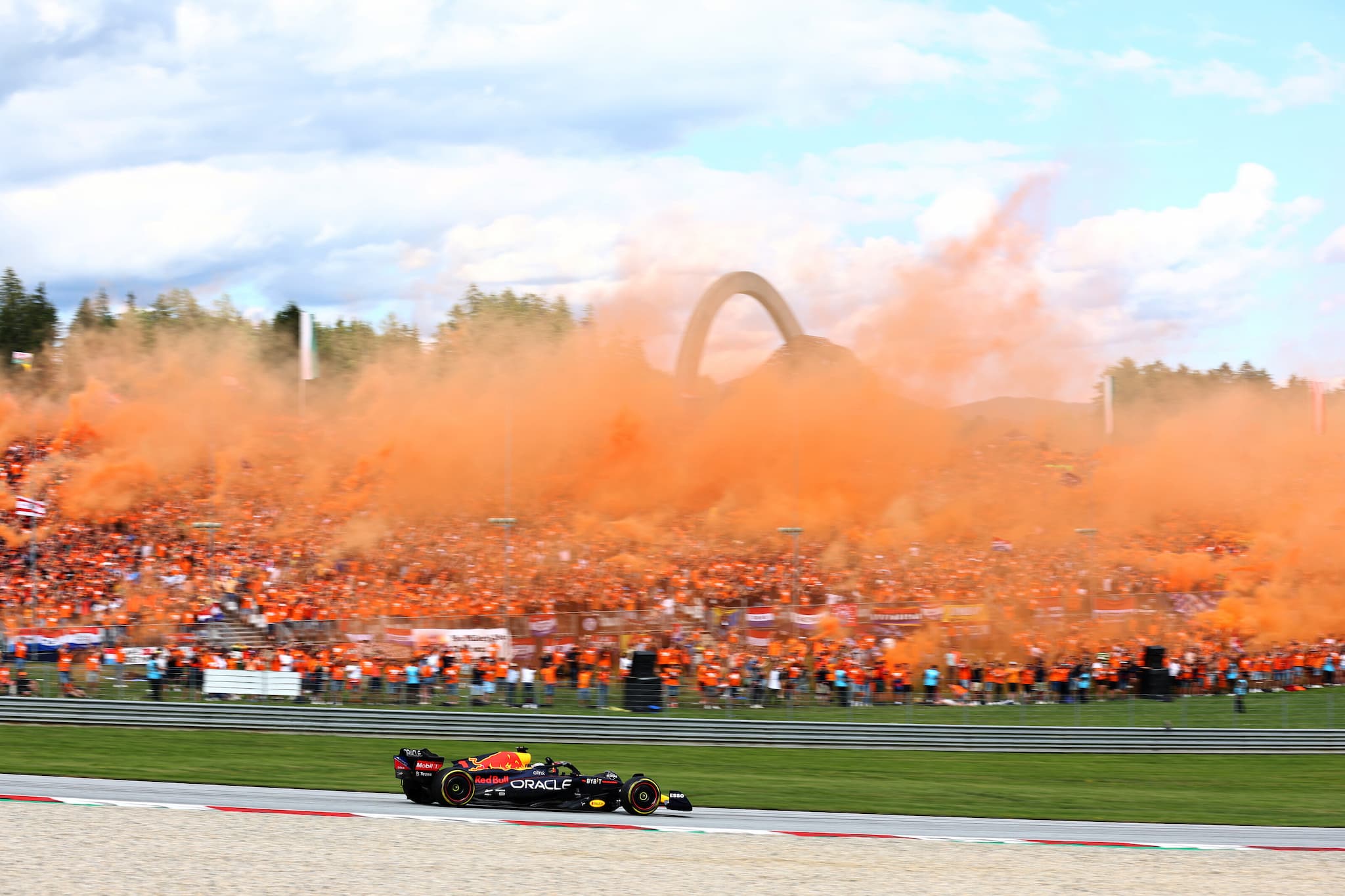 Verstappen niezagrożony w sprincie, wielki pech Alonso