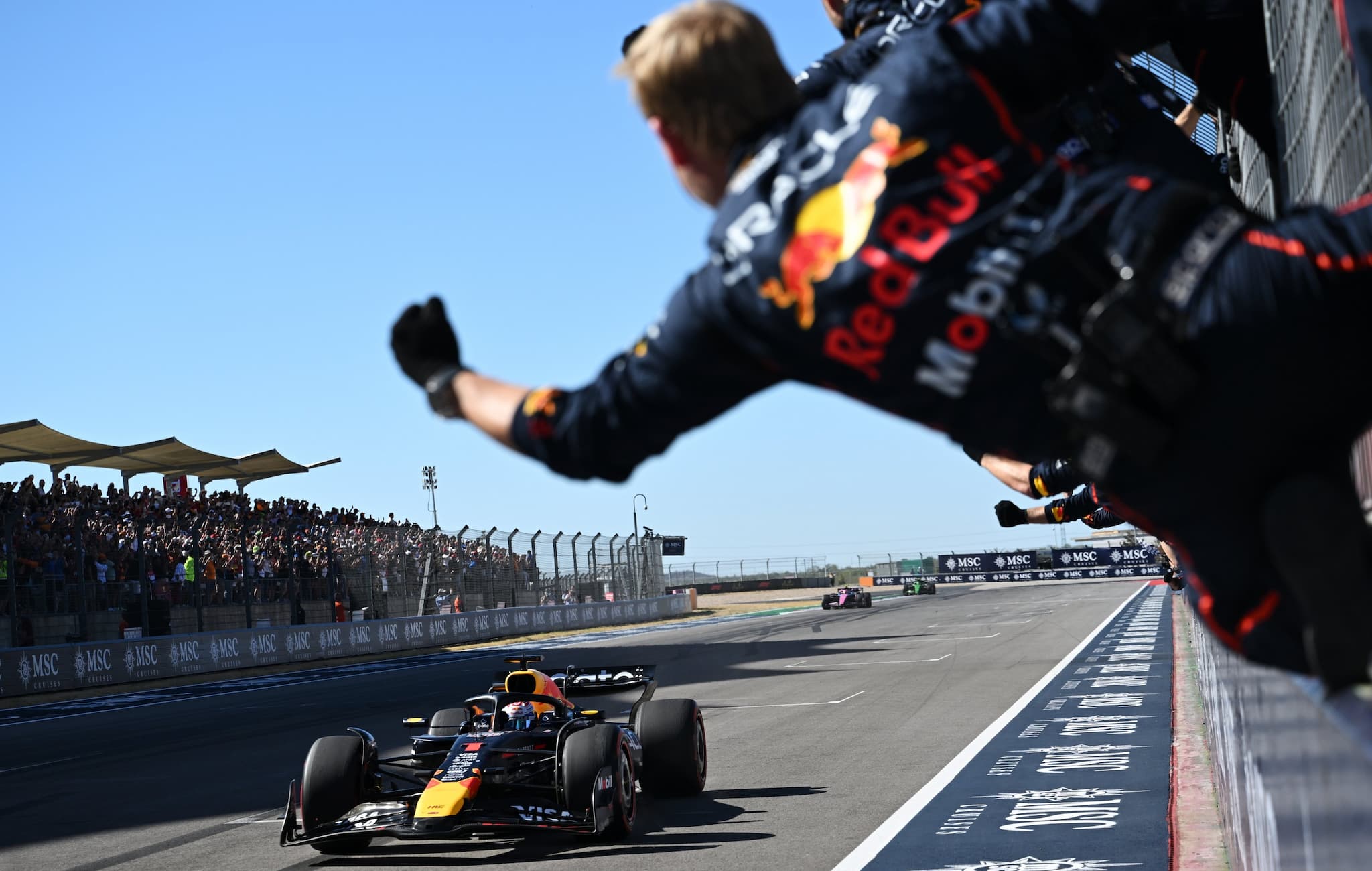 F1: Verstappen wygrywa w USA i goni McLareny! Bezbarwny Piastri, świetny Leclerc