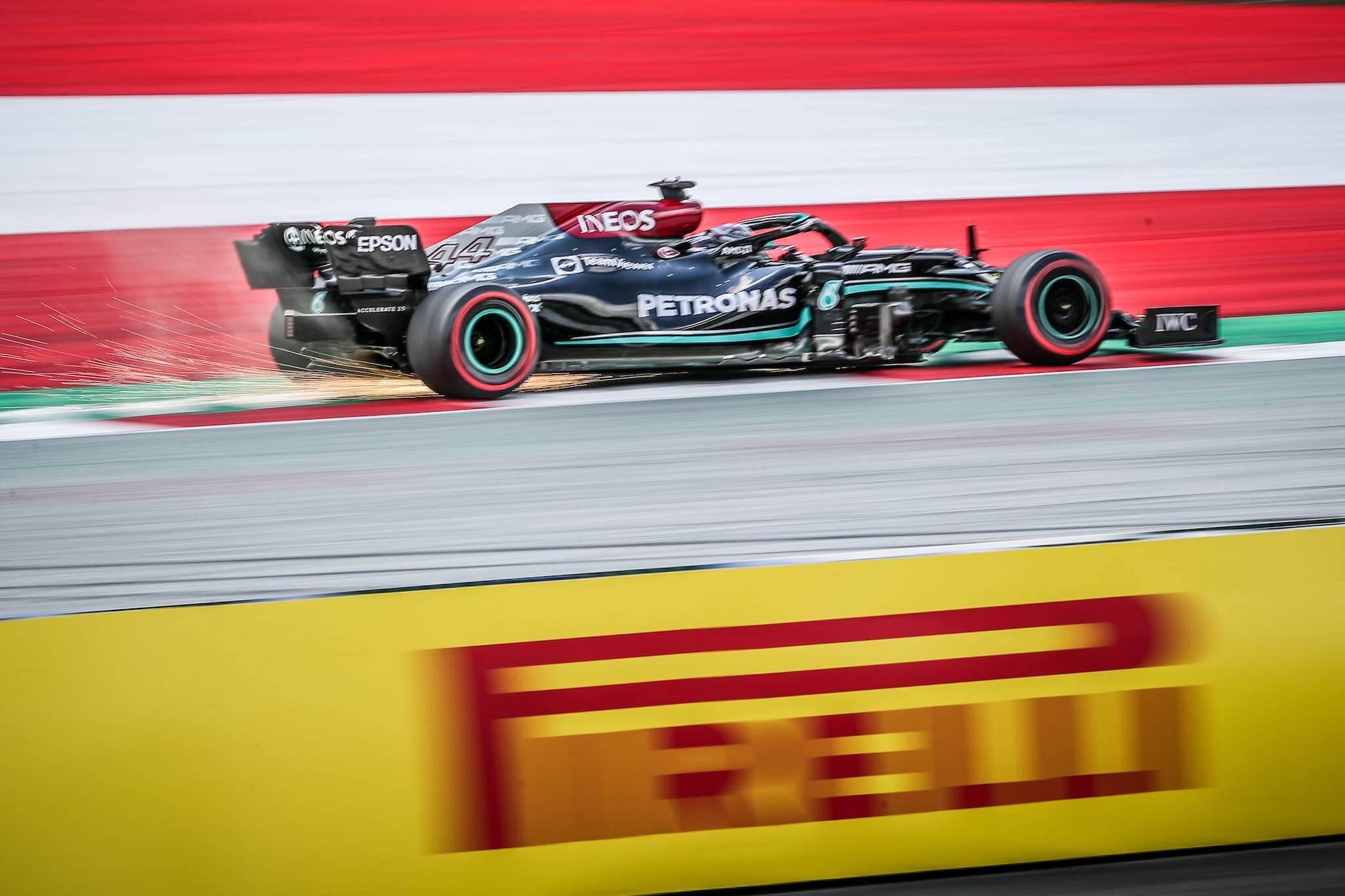 FIA uznała rację Mercedesa ws. silnikowej szarej strefy