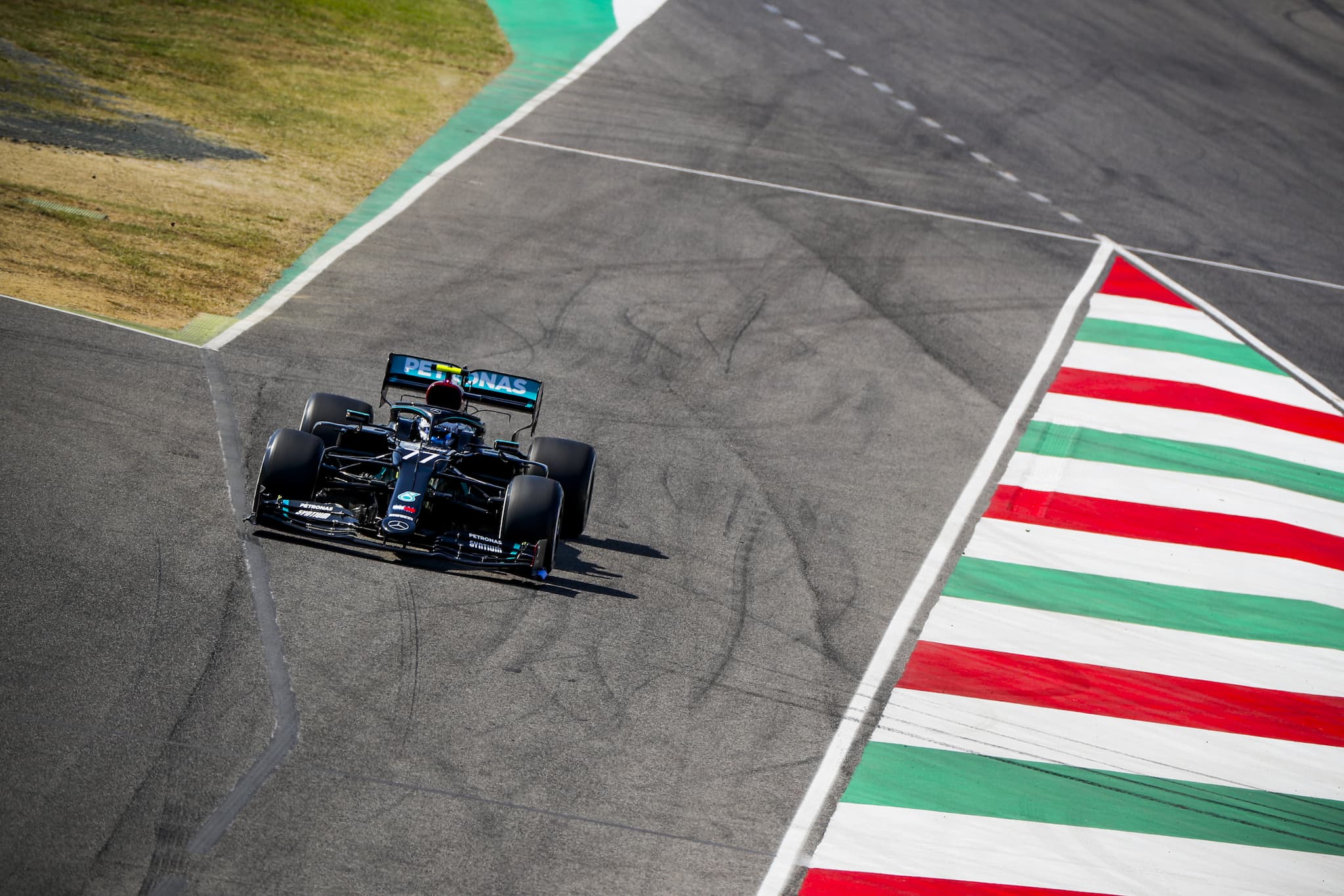 FP1: Bottas na czele, mocne bolidy z silnikami Hondy
