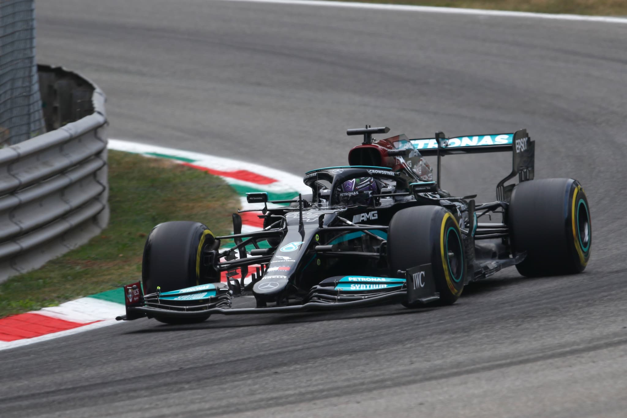 FP1: Hamilton najszybszy przed kwalifikacjami 