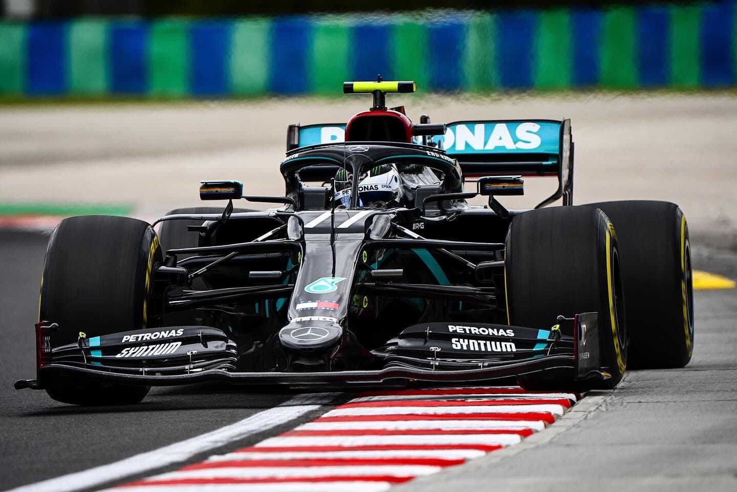 FP3: Bottas przed Hamiltonem, niezły czas Leclerca