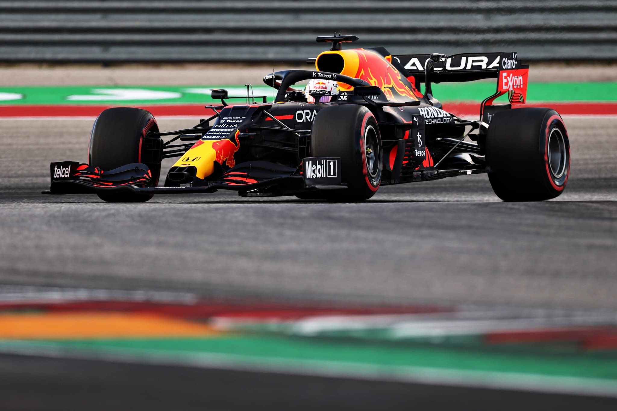 Perez o krok od Pole Position - potężne Red Bulle w USA