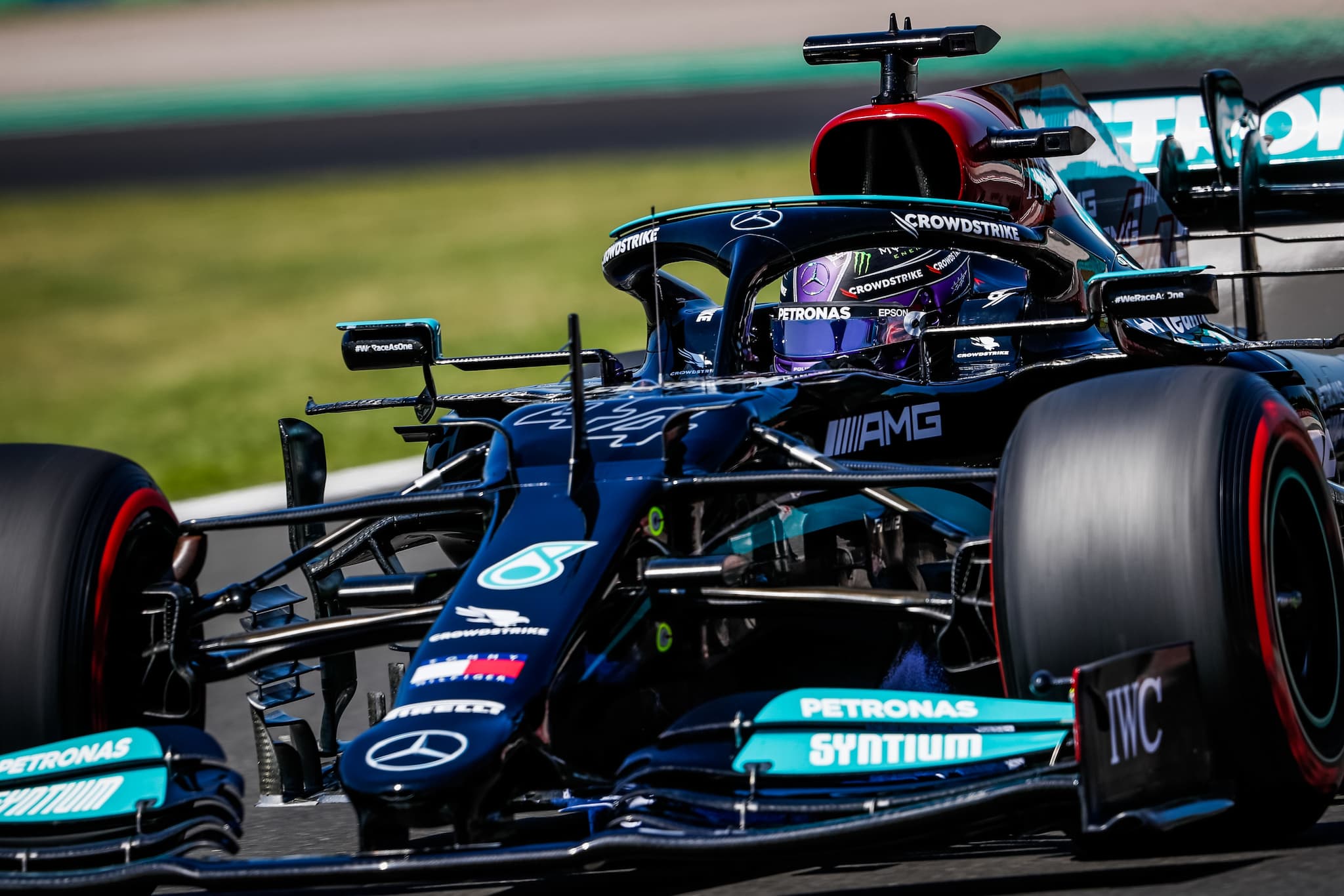 Mercedes przed Red Bullem - kontrowersyjne kwalifikacje!