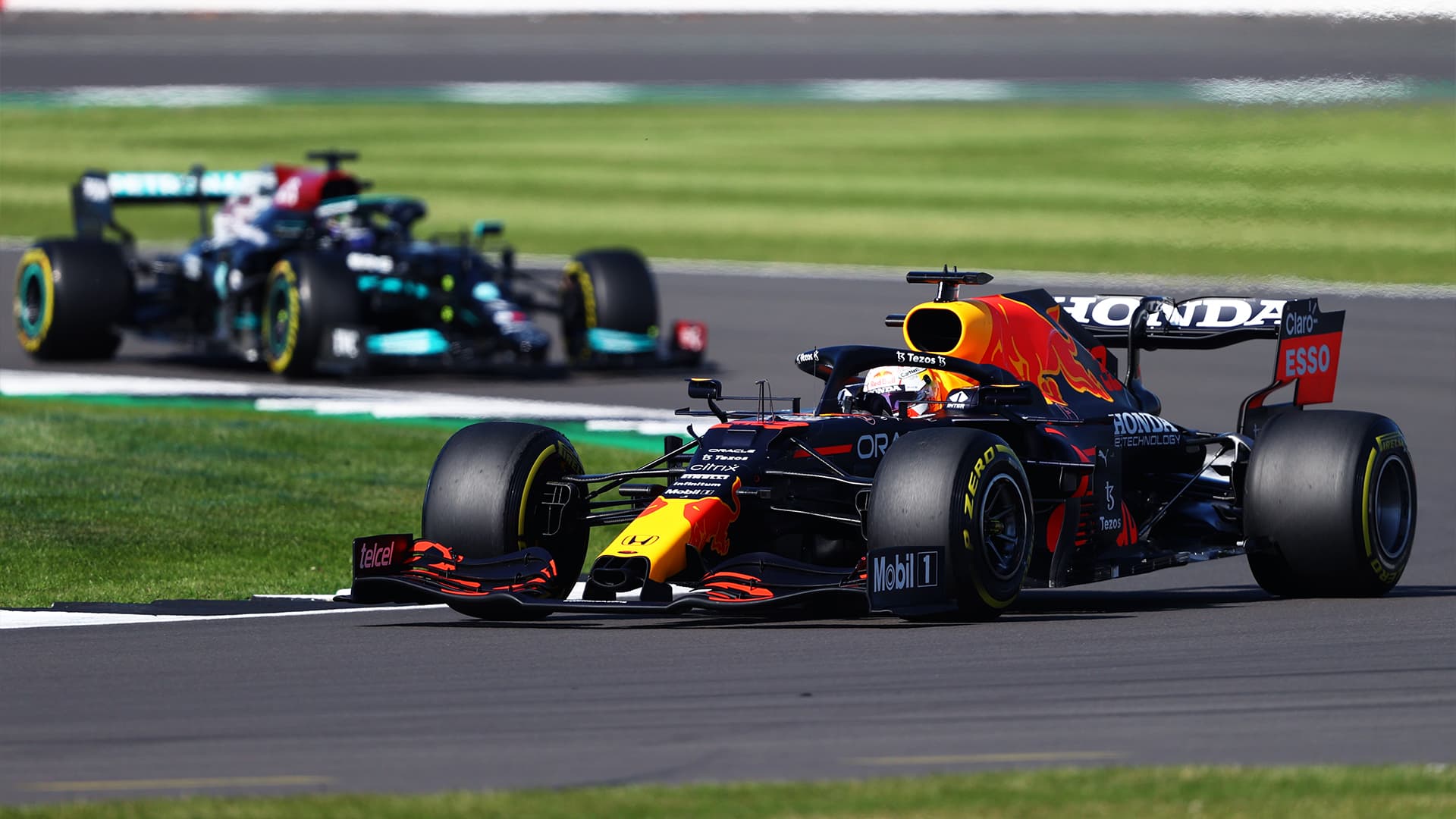 Sprint w F1 - Verstappen pierwszy, Perez ostatni!