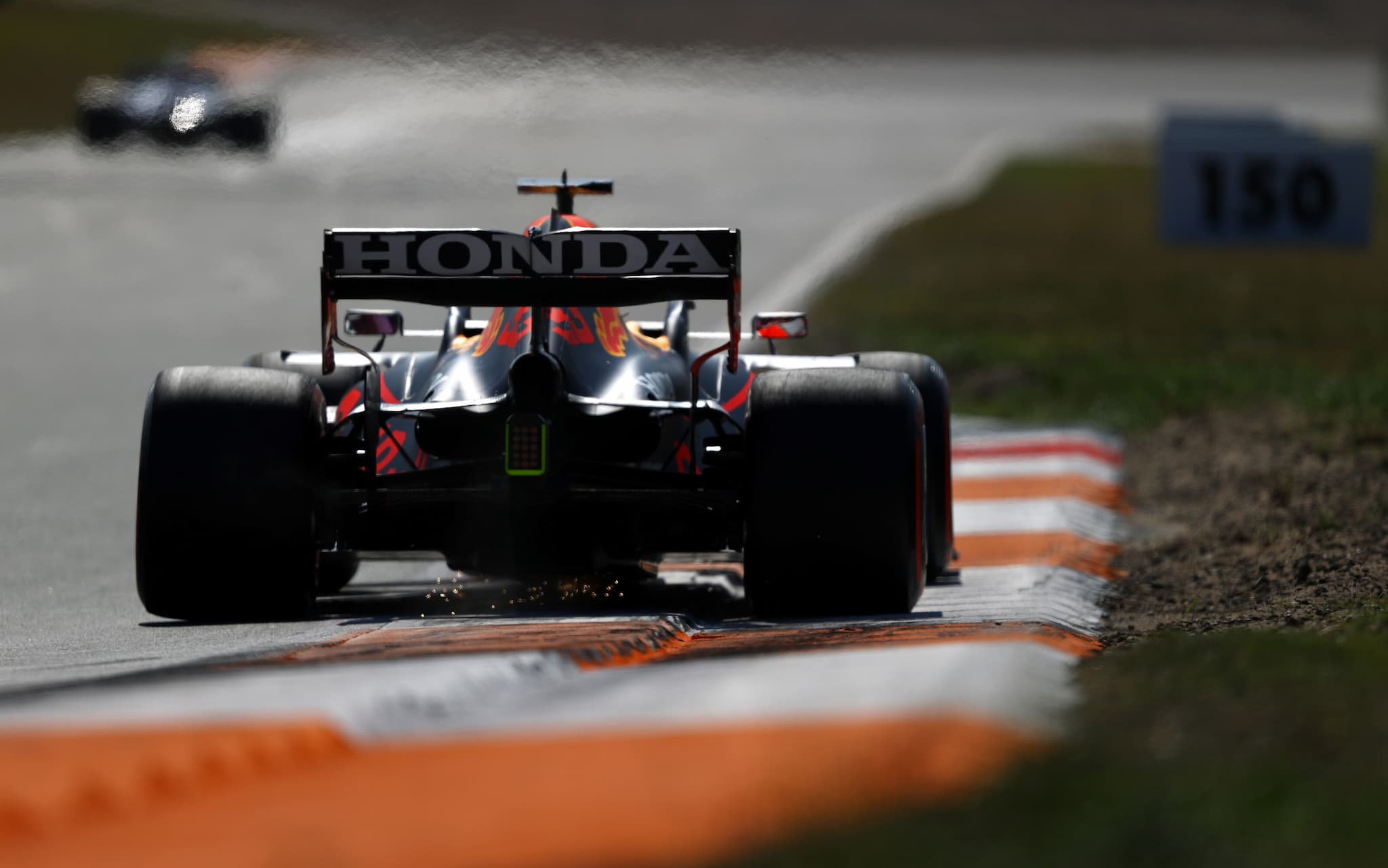 Verstappen zostanie dodatkowo przesunięty na starcie GP Rosji