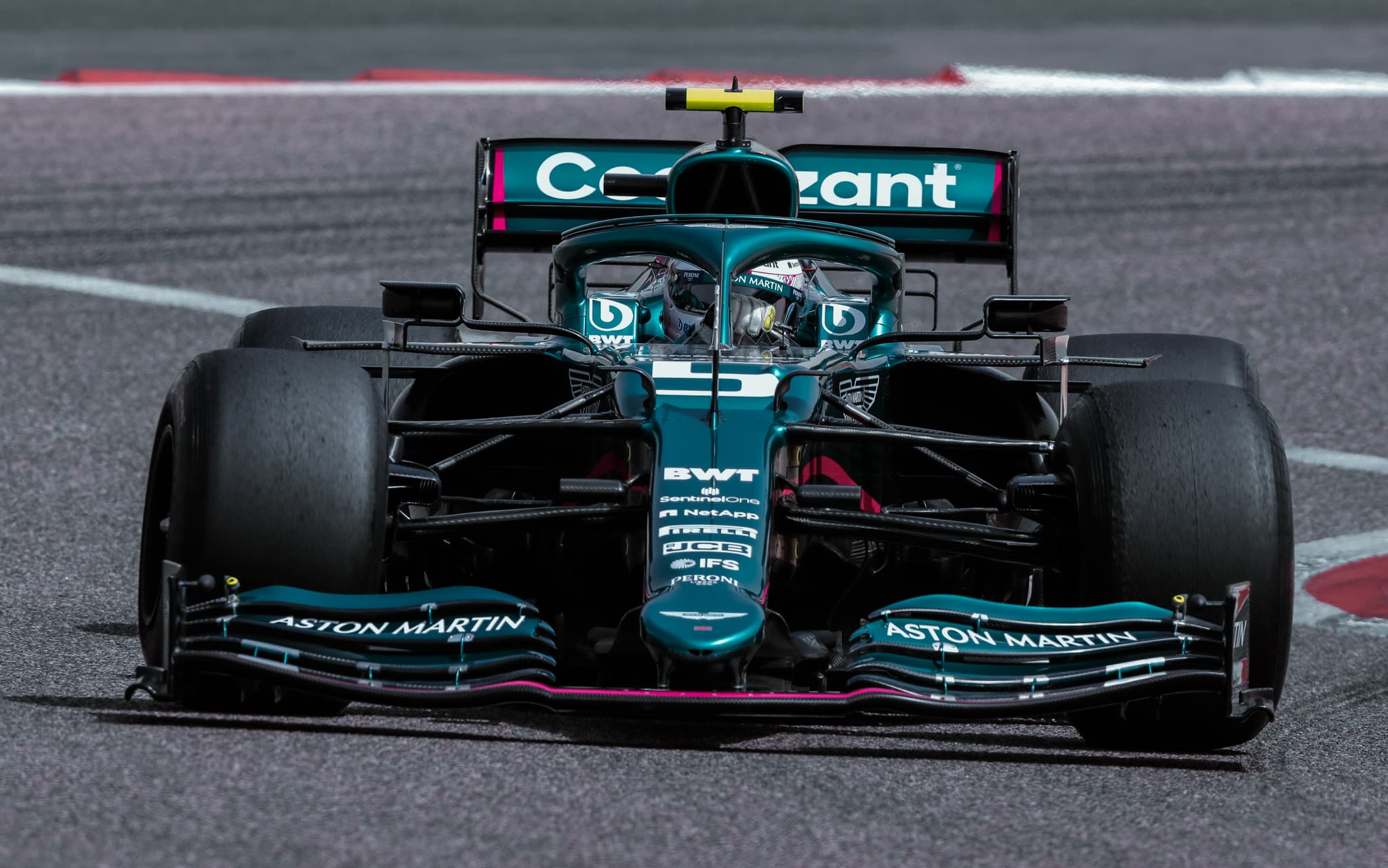 Vettel wybrał imię dla swojego Astona Martina AMR21