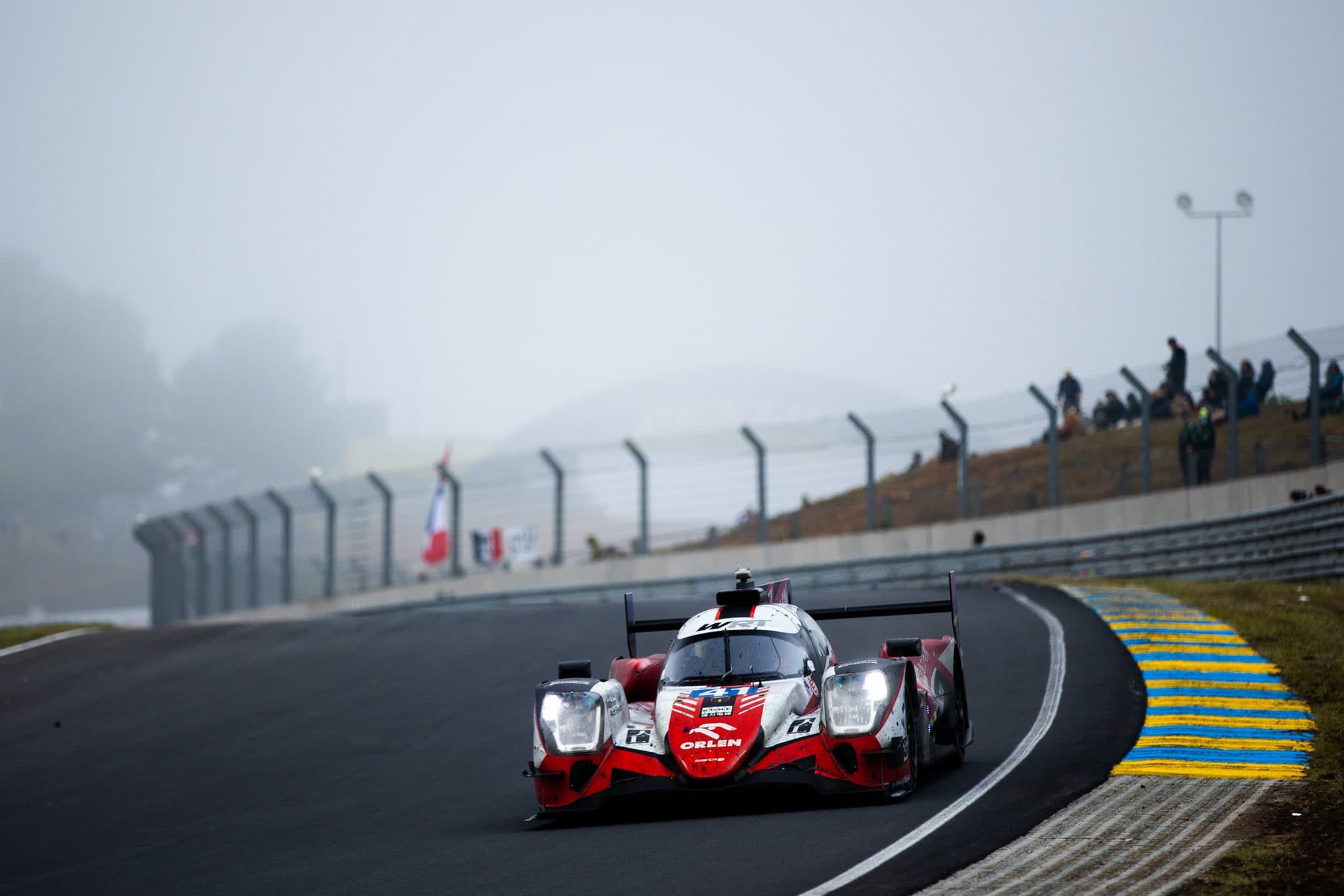 WRT podało przyczynę awarii załogi Kubicy z 24h Le Mans