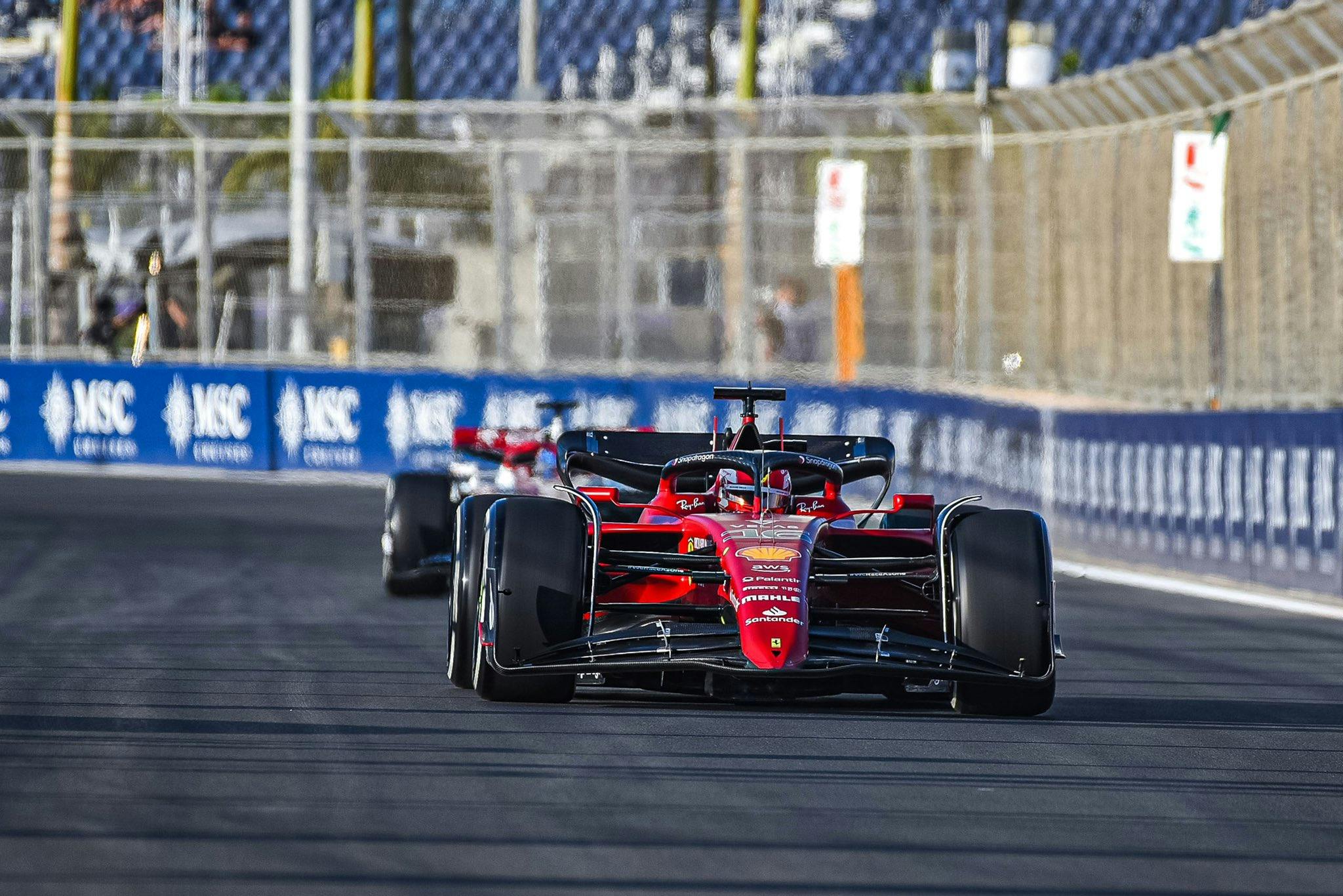 FP1: Kierowcy z problemami, mocni Leclerc i Verstappen