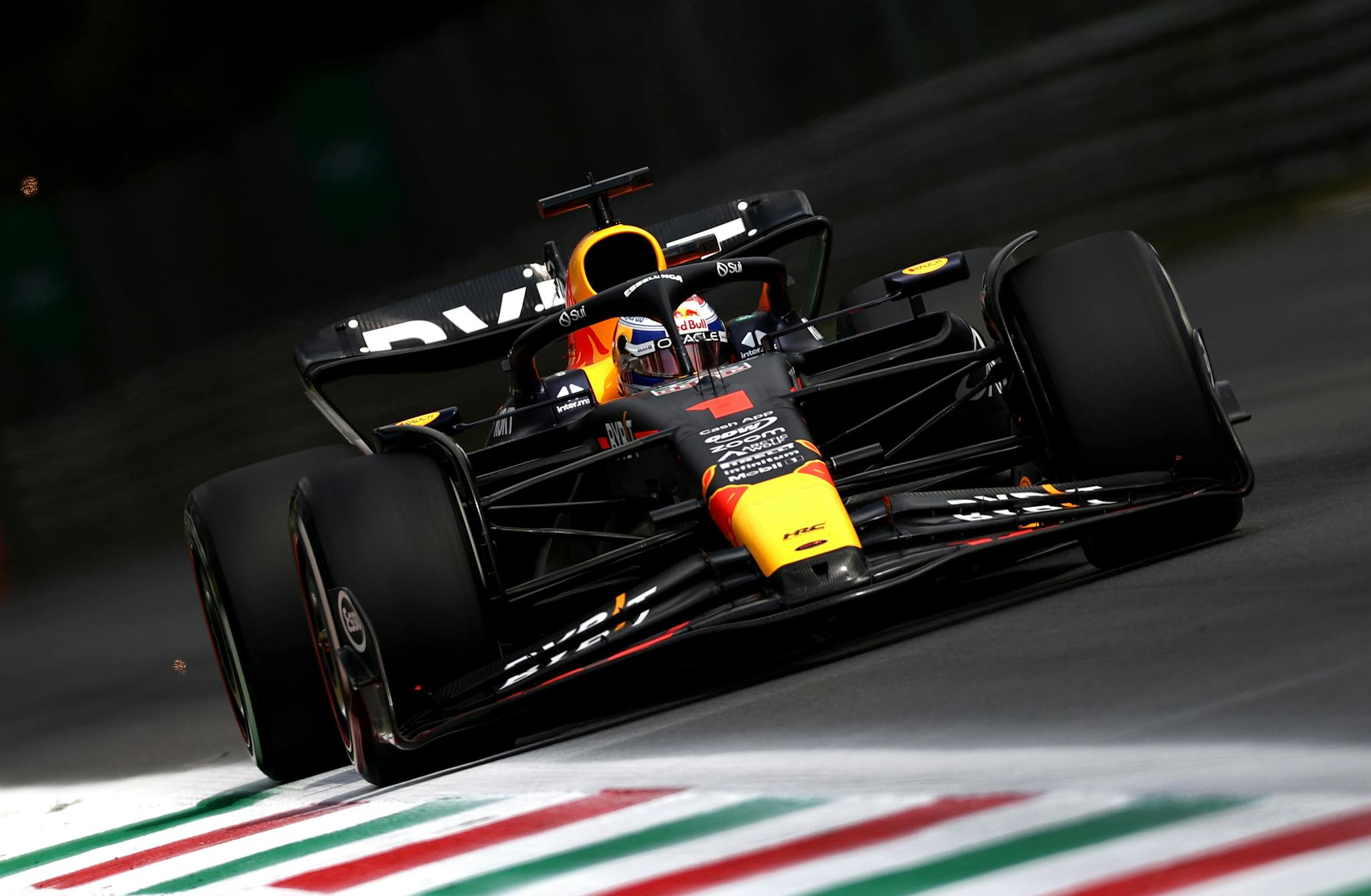 FP1: Verstappen na czele. Dobijanie znów powróciło do F1