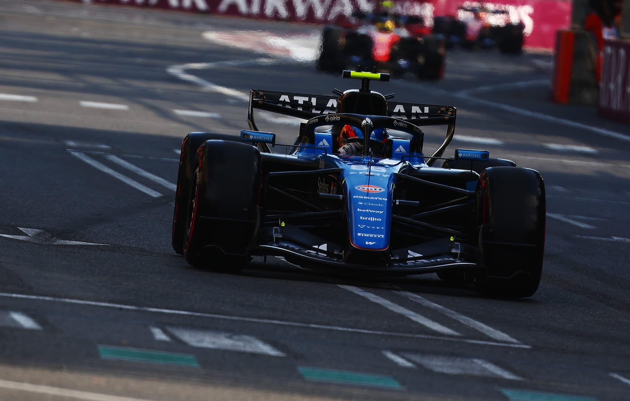 Sainz i Perez dostali kary po kwalifikacjach F1 w Baku 2026