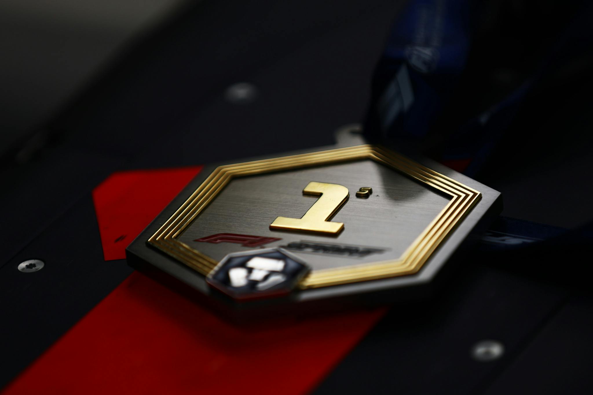 Zwycięzcy wyścigów F1 będą dostawać pamiątkowe medale