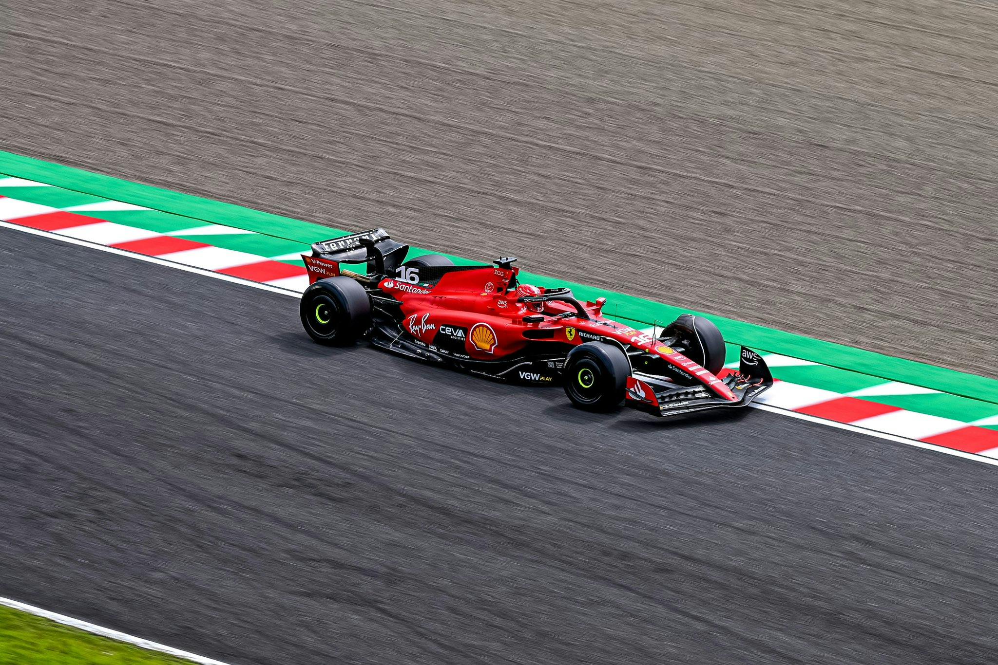 Ferrari przywiozło nową podłogę na GP Japonii (poprawki)